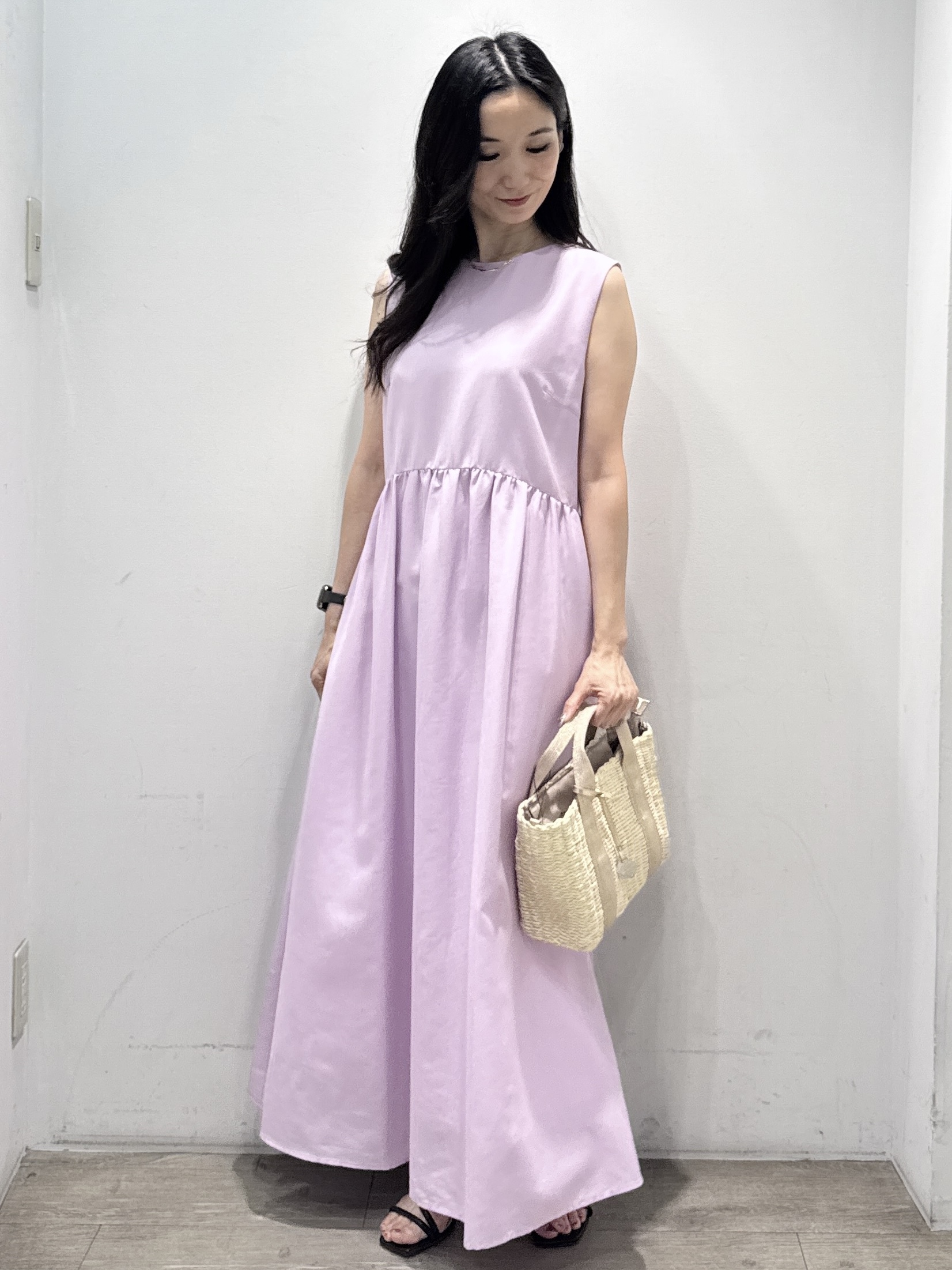 yuicciさんの「OPAQUE.CLIP｜【接触冷感】麻混シアーノースリーブワンピース《洗濯機OK》」を使ったコーディネート