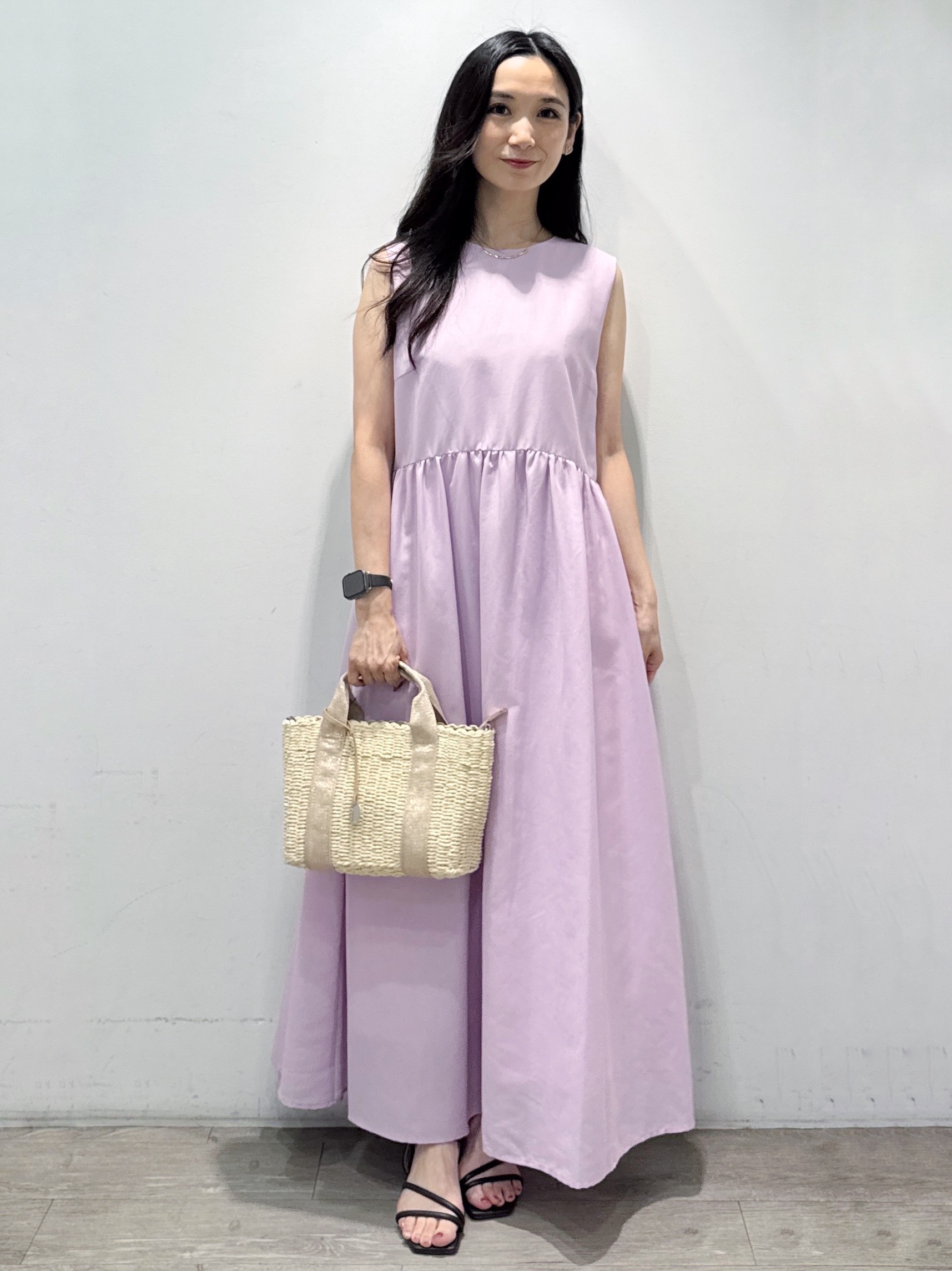 yuicciさんの「OPAQUE.CLIP｜【接触冷感】麻混シアーノースリーブワンピース《洗濯機OK》」を使ったコーディネート