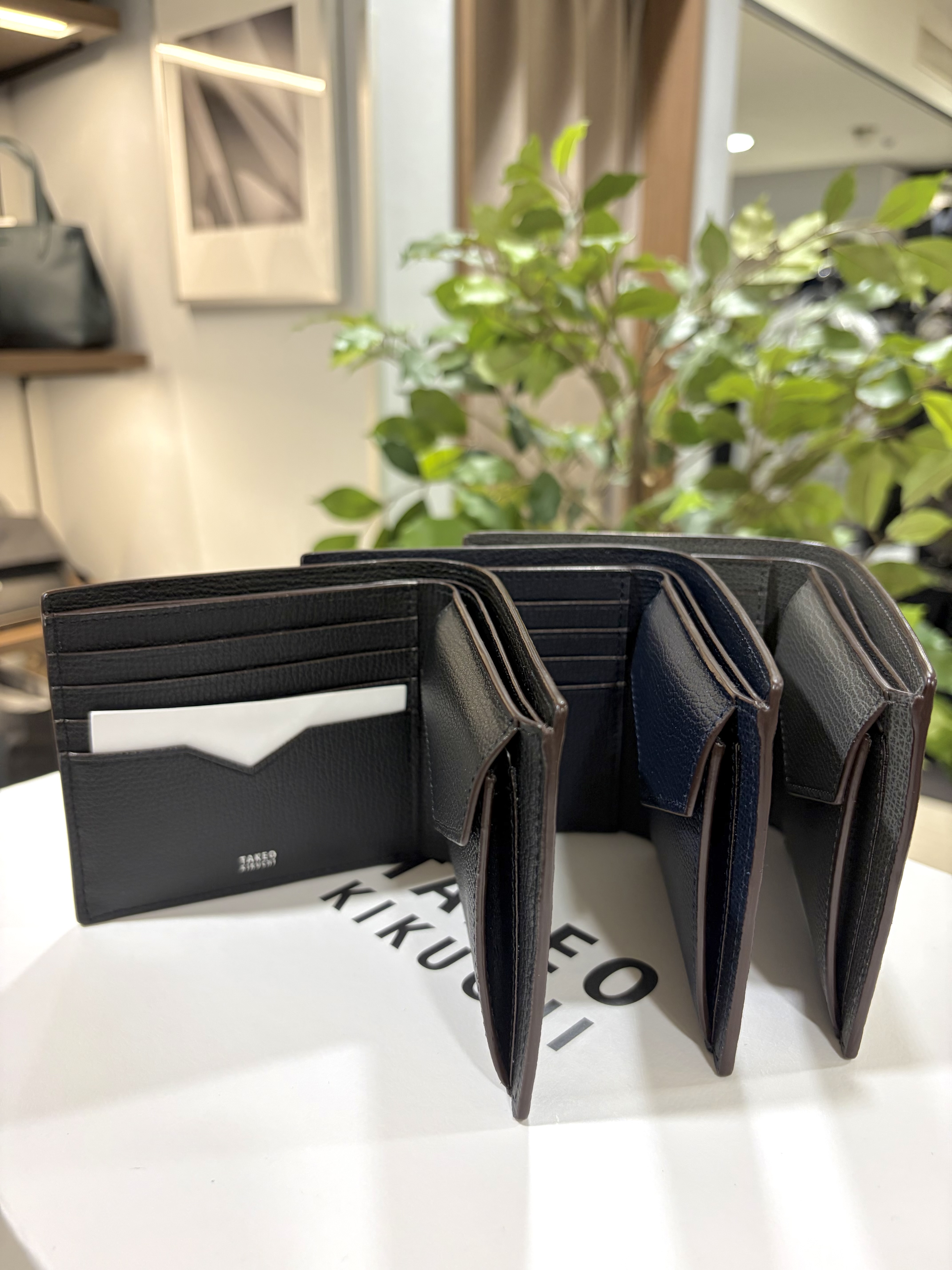 hiroさんの「TAKEO KIKUCHI｜クラシコ2つ折り財布」を使ったコーディネート