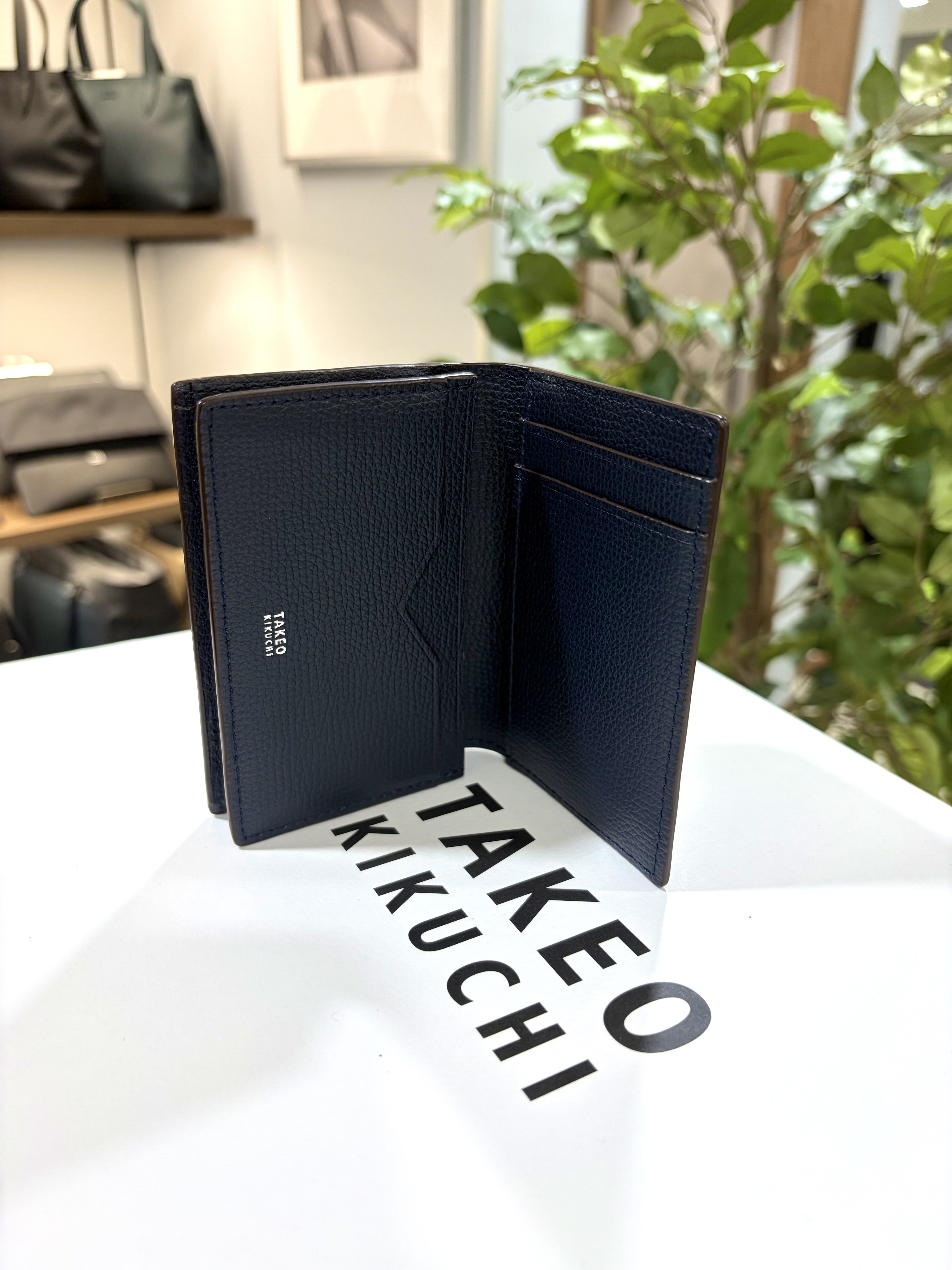hiroさんの「TAKEO KIKUCHI｜クラシコ名刺入れ」を使ったコーディネート