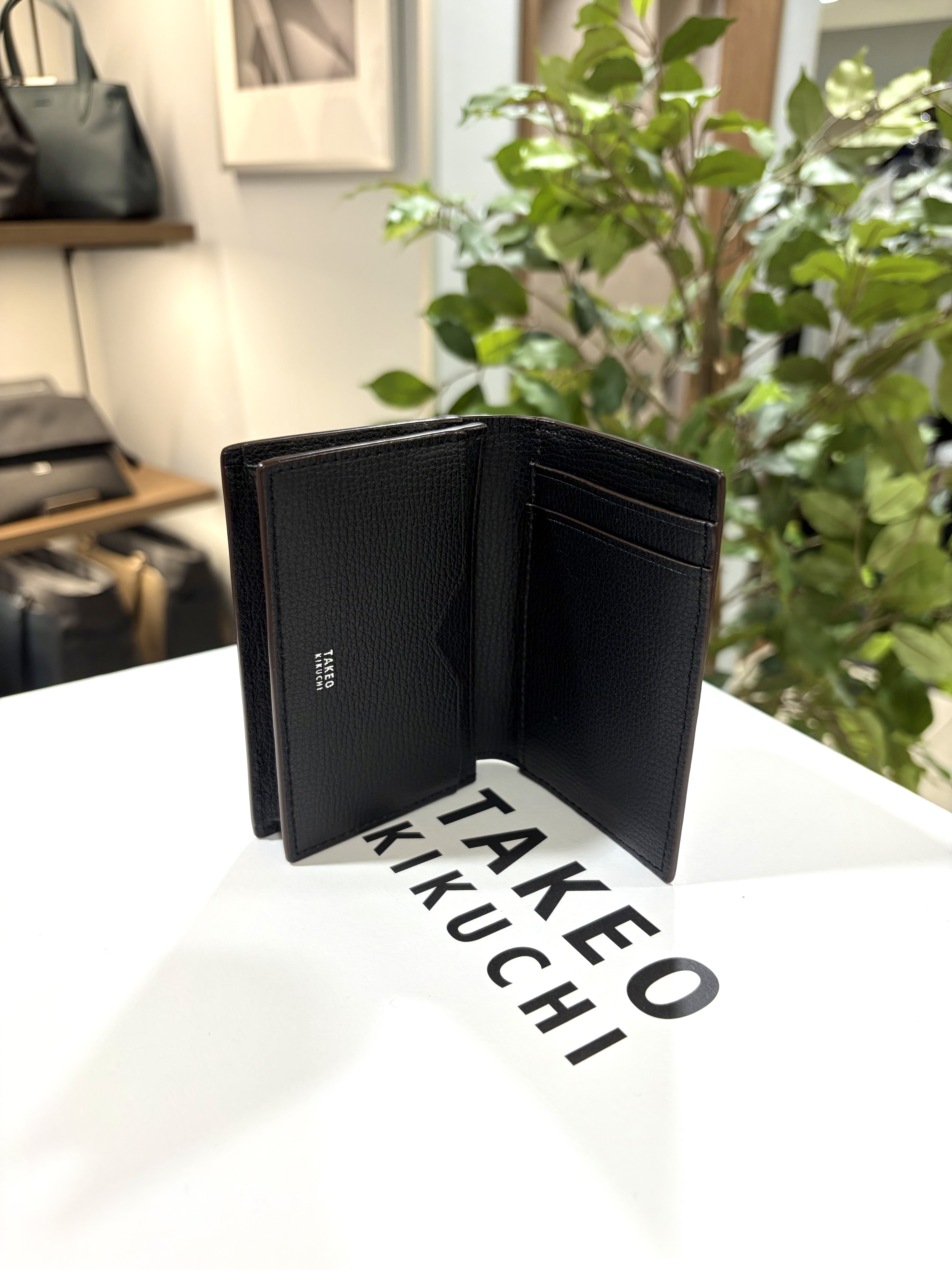 hiroさんの「TAKEO KIKUCHI｜クラシコ名刺入れ」を使ったコーディネート