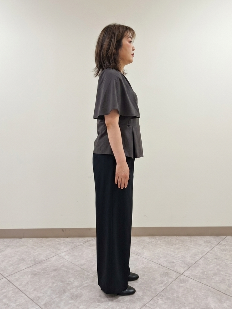 S.xuliさんの「Reflect｜【UVカット／接触冷感／吸水速乾】フレアスリーブペプラムカットソー」を使ったコーディネート
