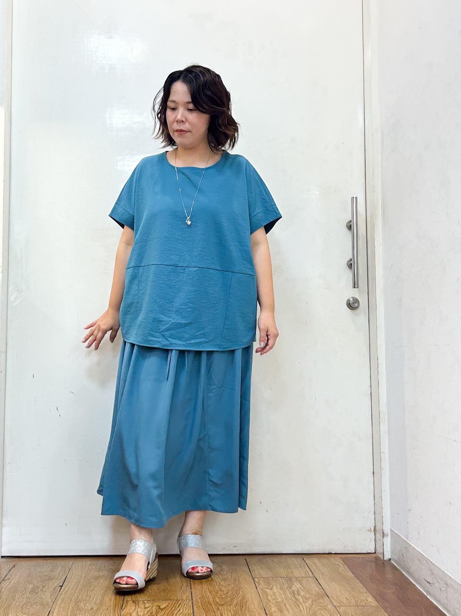haruさんの「SHOO･LA･RUE｜【洗濯機可/セットアップ可】軽凛(かろりん) ひんやり切替コクーントップス」を使ったコーディネート