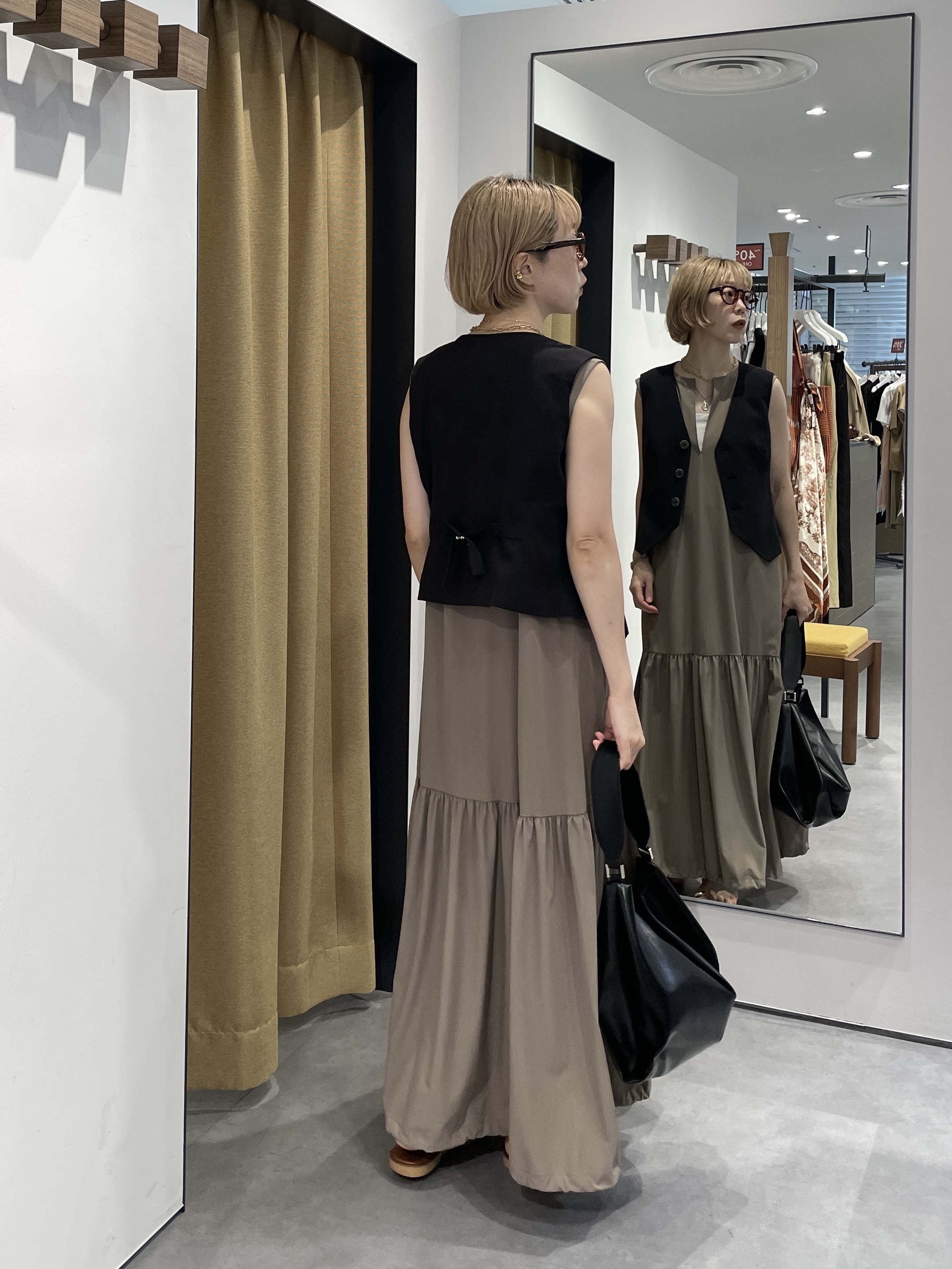mikuさんの「INDIVI｜2WAYスキッパーワンピース【再入荷／接触冷感】」を使ったコーディネート