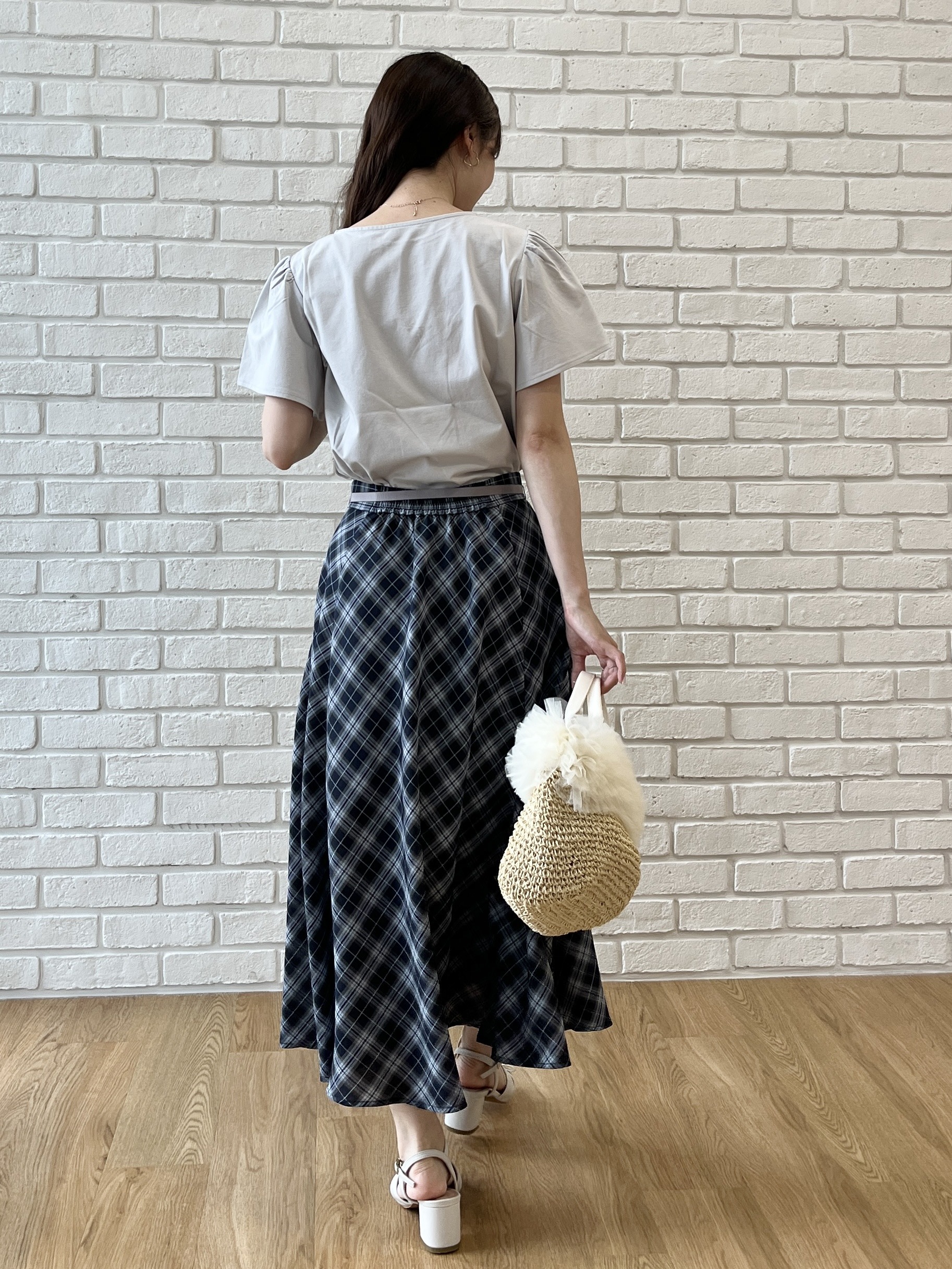 はばさんの「Couture brooch｜リボンロゴTシャツ」を使ったコーディネート