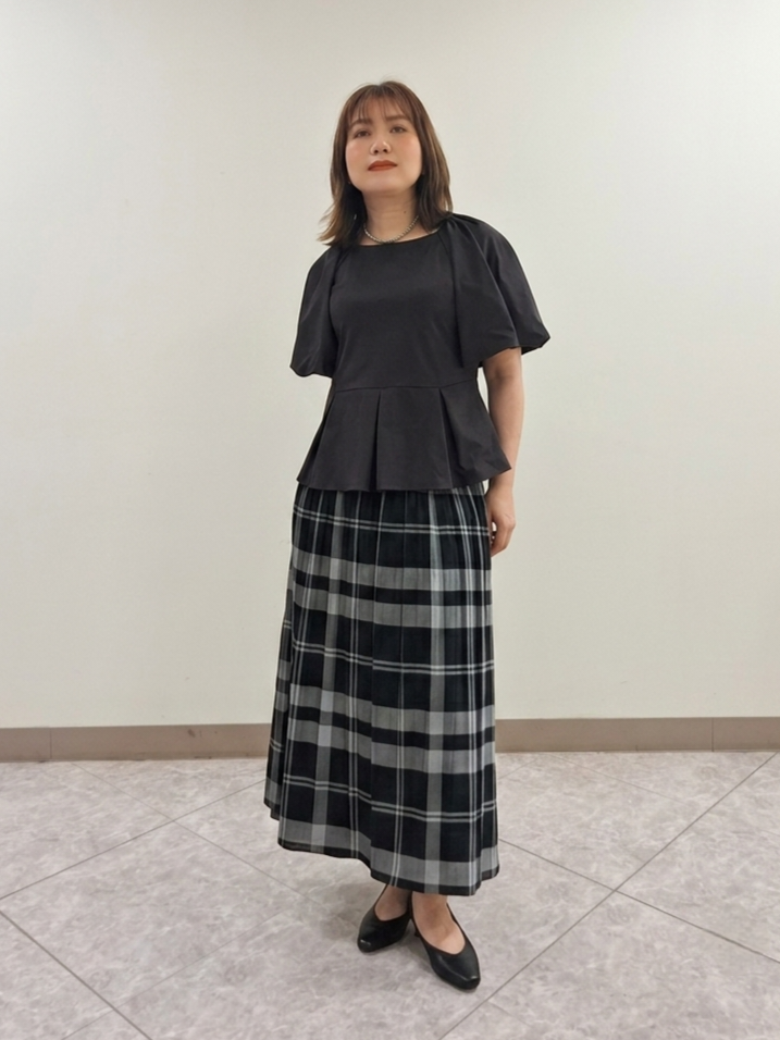 S.xuliさんの「Reflect｜【UVカット／接触冷感／吸水速乾】フレアスリーブペプラムカットソー」を使ったコーディネート