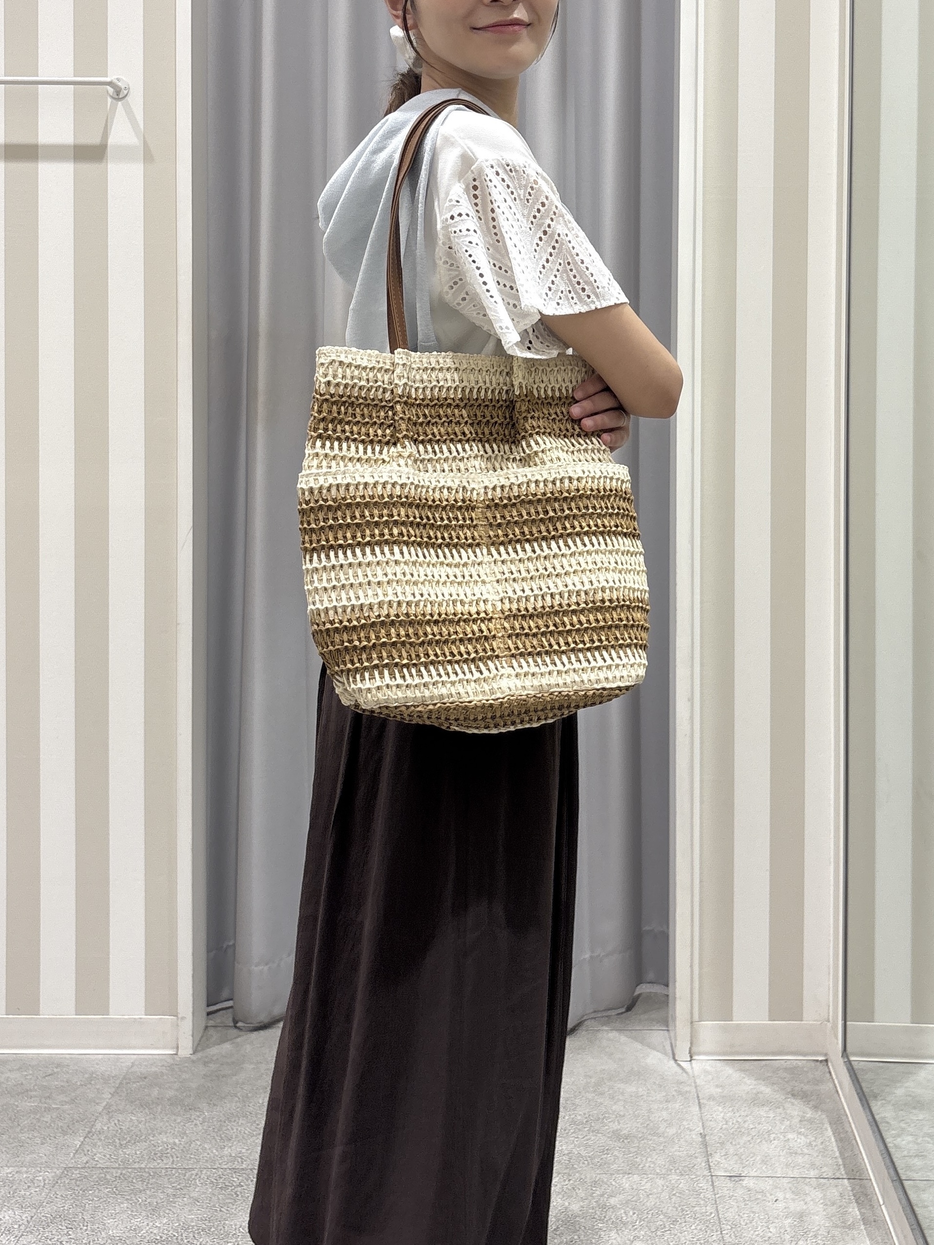 Rikaさんの「SHOO･LA･RUE｜【さらり快適/洗濯機可/S-LL】シアーラメカーディガン」を使ったコーディネート