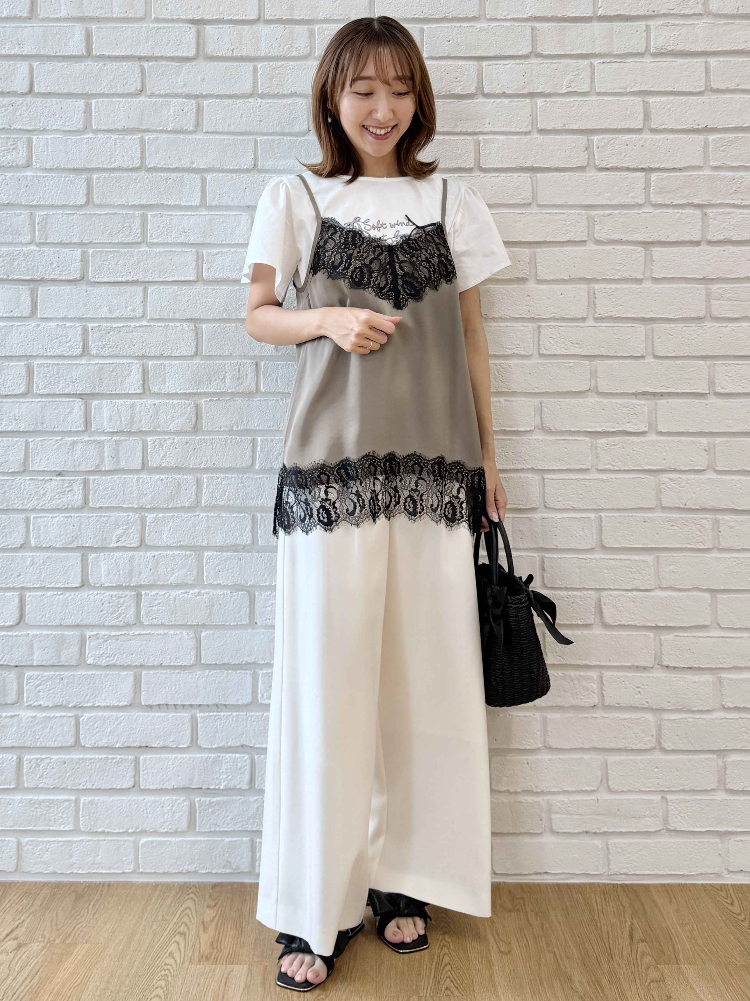 みぃさんの「Couture brooch｜リボンロゴTシャツ」を使ったコーディネート