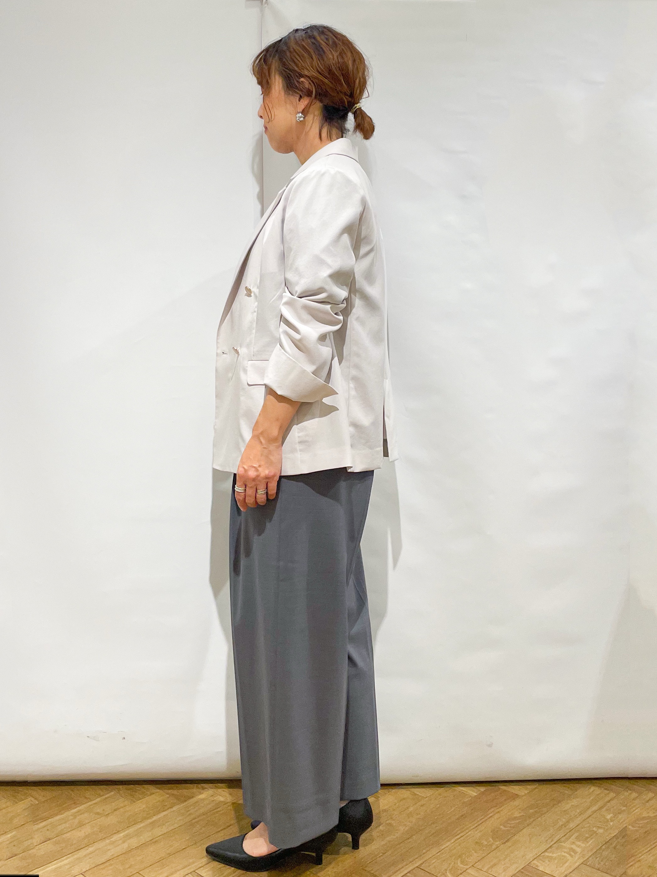 なかさんの「index｜《再入荷》ダブルブレストテーラードジャケット【接触冷感／吸水速乾／イージーアイロン／防シワ／洗濯機O」を使ったコーディネート
