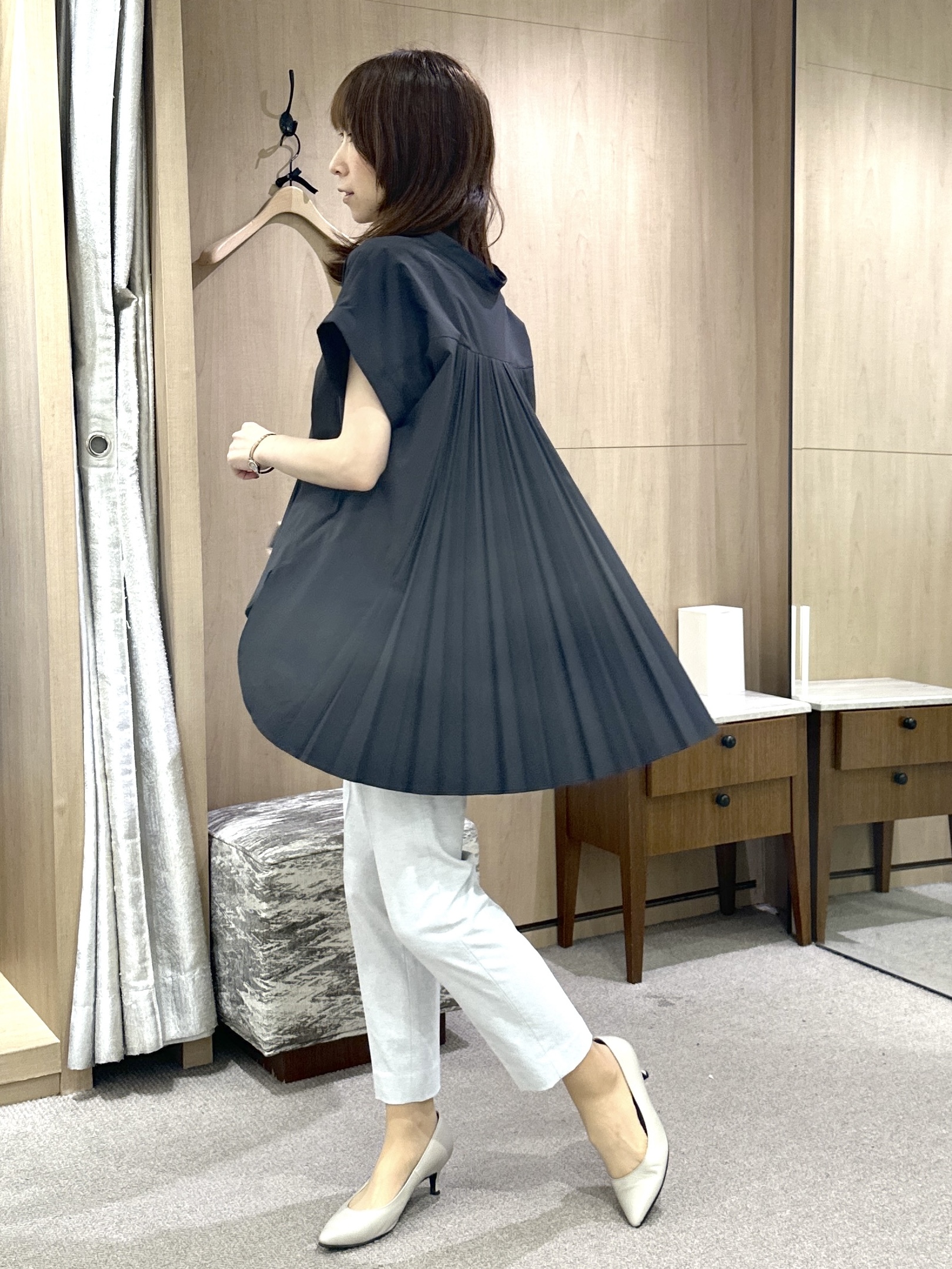 Miwaさんの「UNTITLED｜【多機能付き】バックプリーツデザインブラウス」を使ったコーディネート