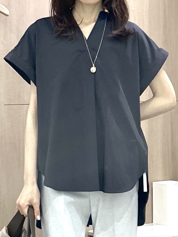 Miwaさんの「UNTITLED｜【多機能付き】バックプリーツデザインブラウス」を使ったコーディネート