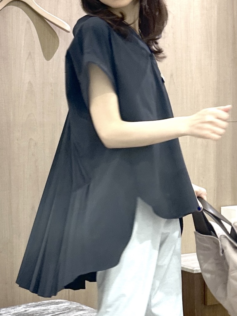 Miwaさんの「UNTITLED｜【多機能付き】バックプリーツデザインブラウス」を使ったコーディネート