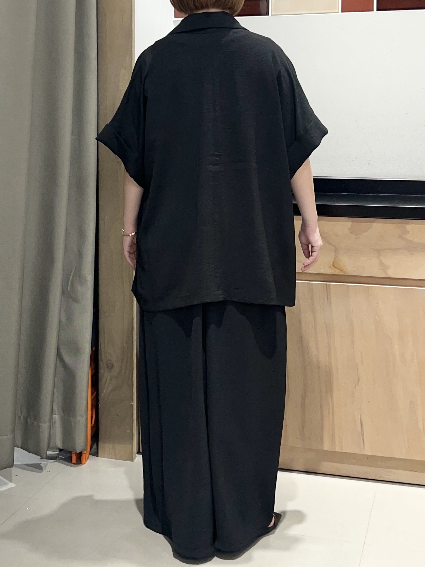 かのさんの「THE SHOP TK｜【ひんやり/吸水速乾/UV/防しわ】ON/OFFどちらにも 軽やか半袖ジャケット」を使ったコーディネート