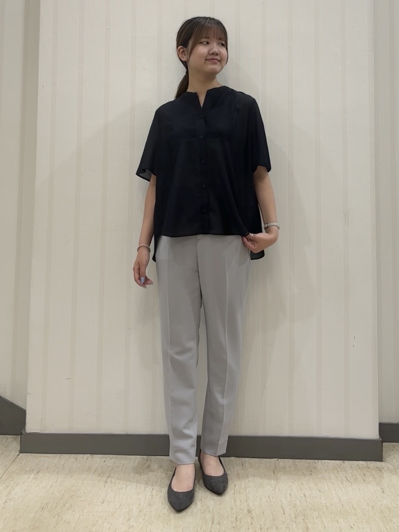 ちひさんの「INDIVI｜【接触冷感/洗える】シアーシャンブレーピンタックブラウス」を使ったコーディネート
