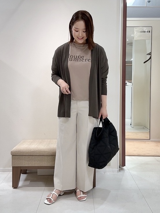 YUIさんの「UNTITLED｜コットンリネンカーディガン」を使ったコーディネート
