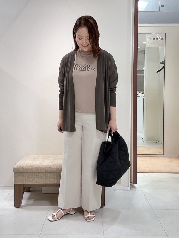 YUIさんの「UNTITLED｜コットンリネンカーディガン」を使ったコーディネート
