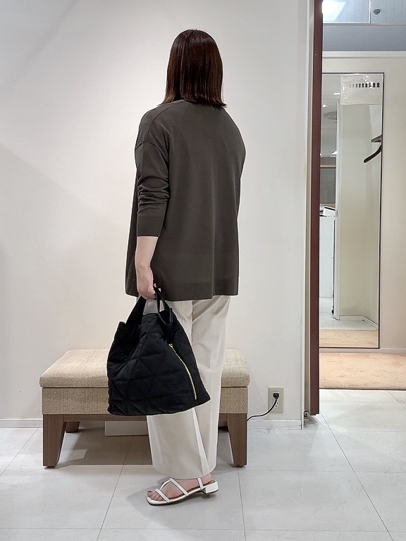 YUIさんの「UNTITLED｜コットンリネンカーディガン」を使ったコーディネート