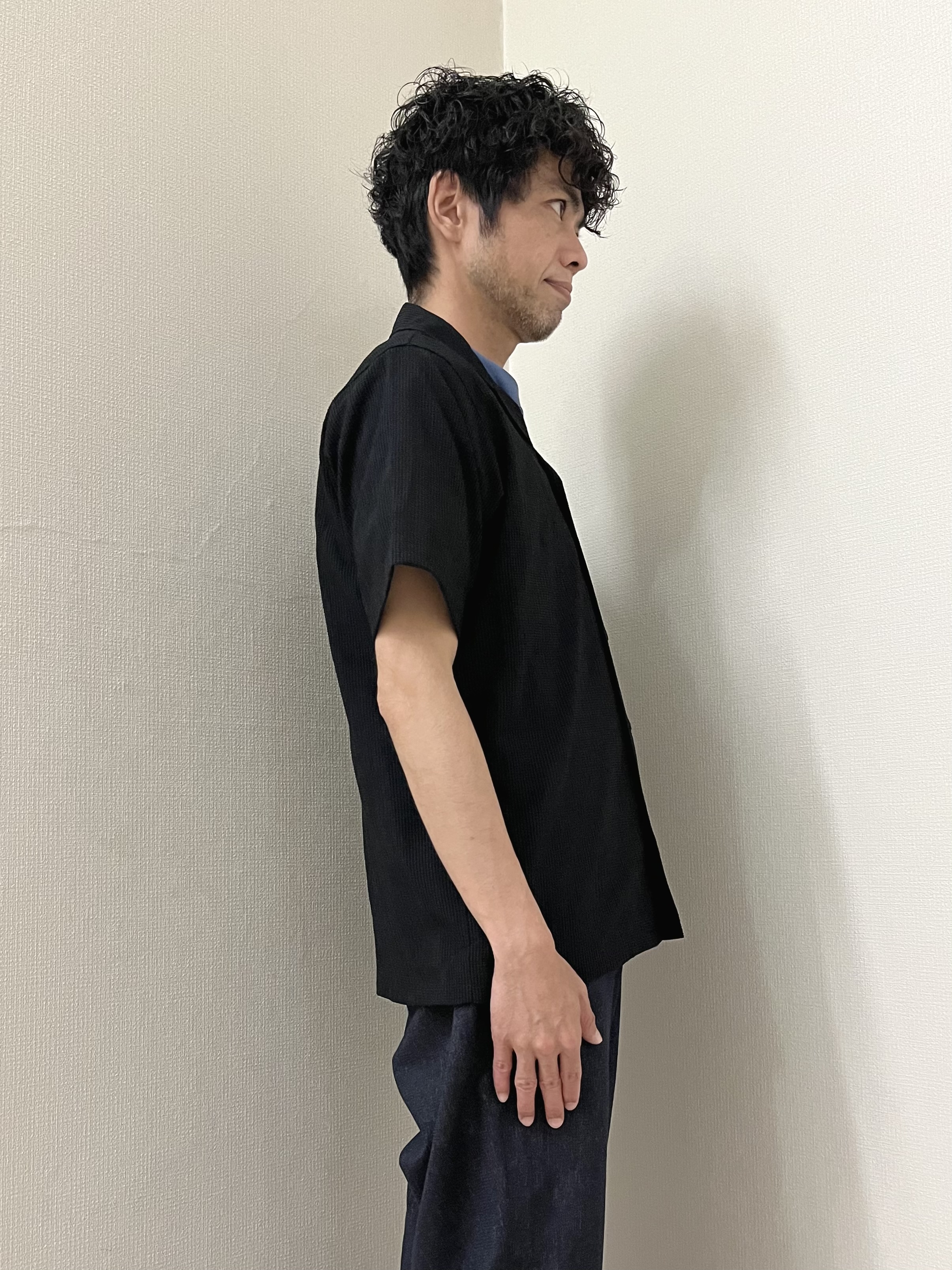 URAさんの「TAKEO KIKUCHI｜【通気性】トリコットサッカー オープンカラー シャツ」を使ったコーディネート