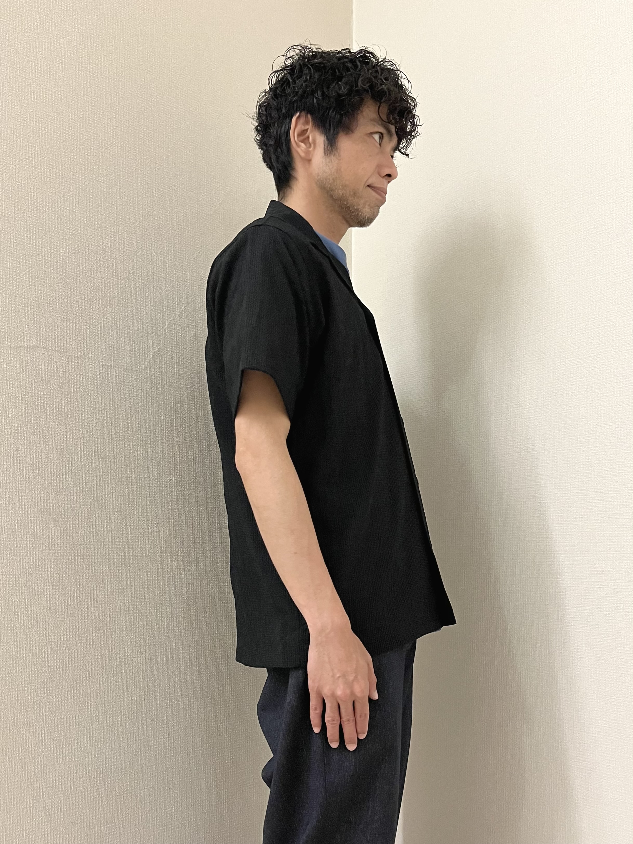URAさんの「TAKEO KIKUCHI｜【通気性】トリコットサッカー オープンカラー シャツ」を使ったコーディネート