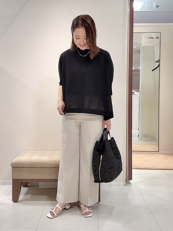 YUIさんの「UNTITLED｜【アンサンブル可/洗える】シアーレーヨンニット」を使ったコーディネート
