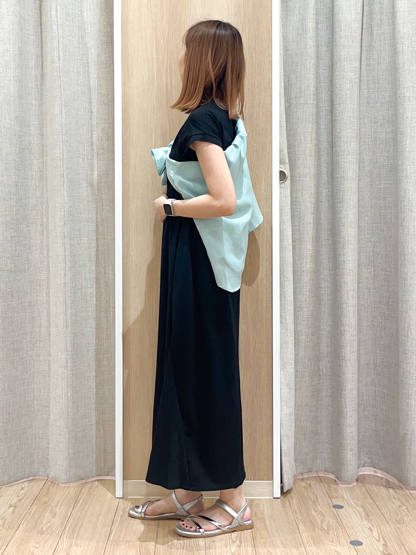 みーちゃんさんの「grove｜【洗濯機OK・ひんやり】朝晩の気温差に◎軽やかシアーシャツ」を使ったコーディネート