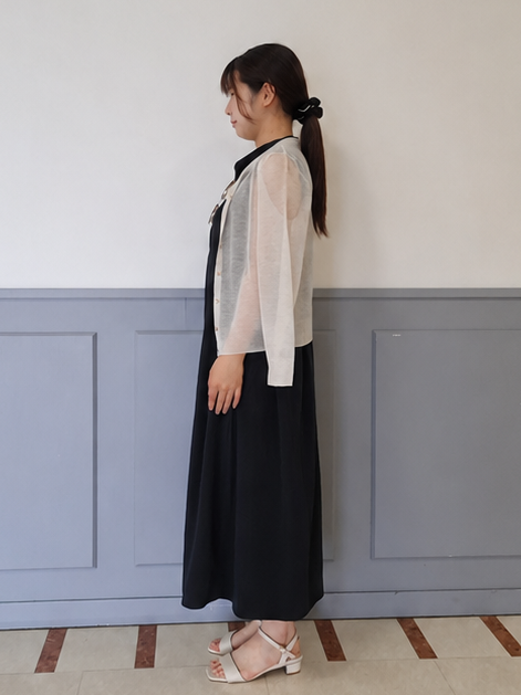 さっちーさんの「grove｜高評価！【洗える/名品】大人の透け感、シアーカーディガン」を使ったコーディネート