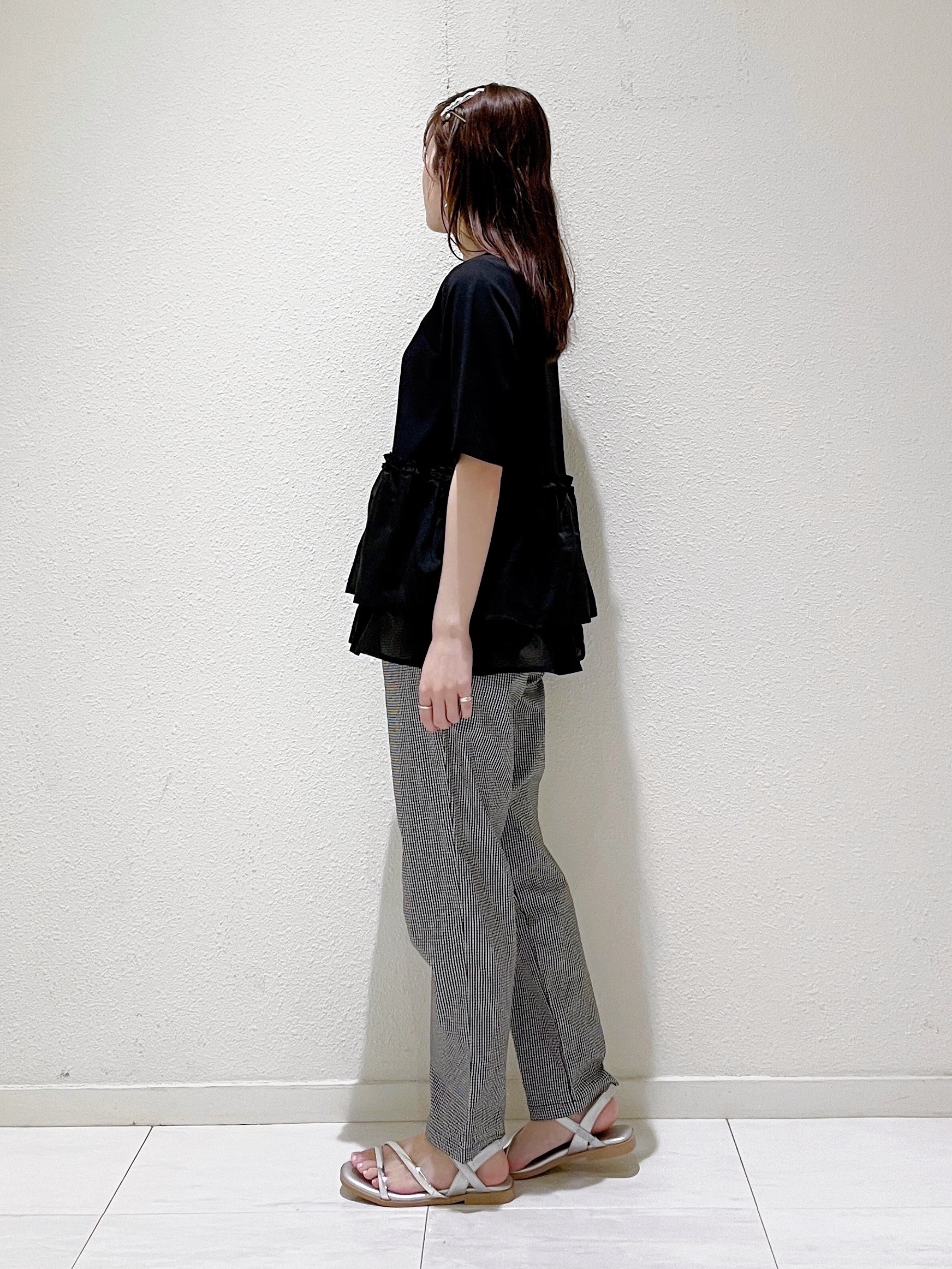 haruさんの「grove｜【体型カバー】INせず決まる、ウエストシアーフリルTシャツ」を使ったコーディネート