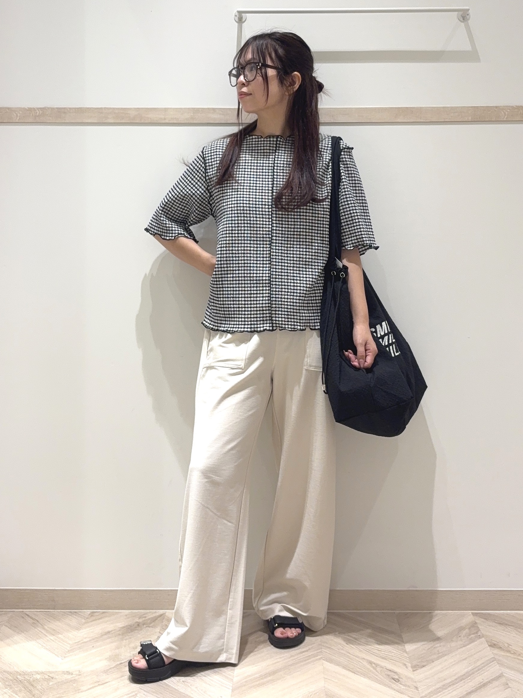 nanaさんの「SHOO･LA･RUE｜カット楊柳ギンガムメローT」を使ったコーディネート