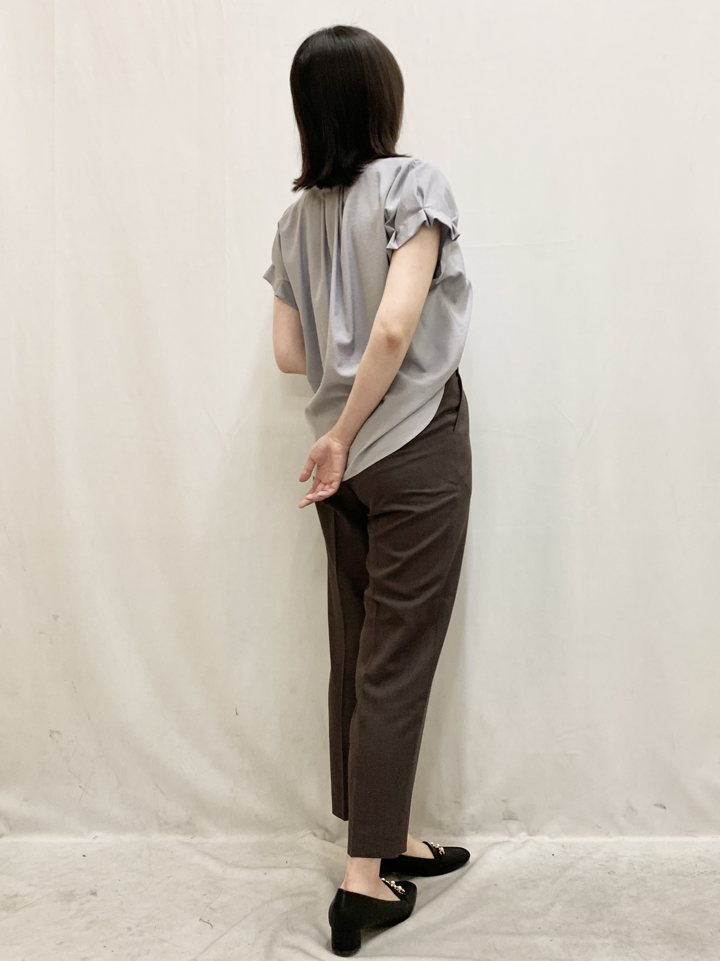 kasumiさんの「index｜【接触冷感／吸水速乾】タックスキッパーブラウス《防シワ／イージーアイロン／洗濯機OK／9col》」を使ったコーディネート