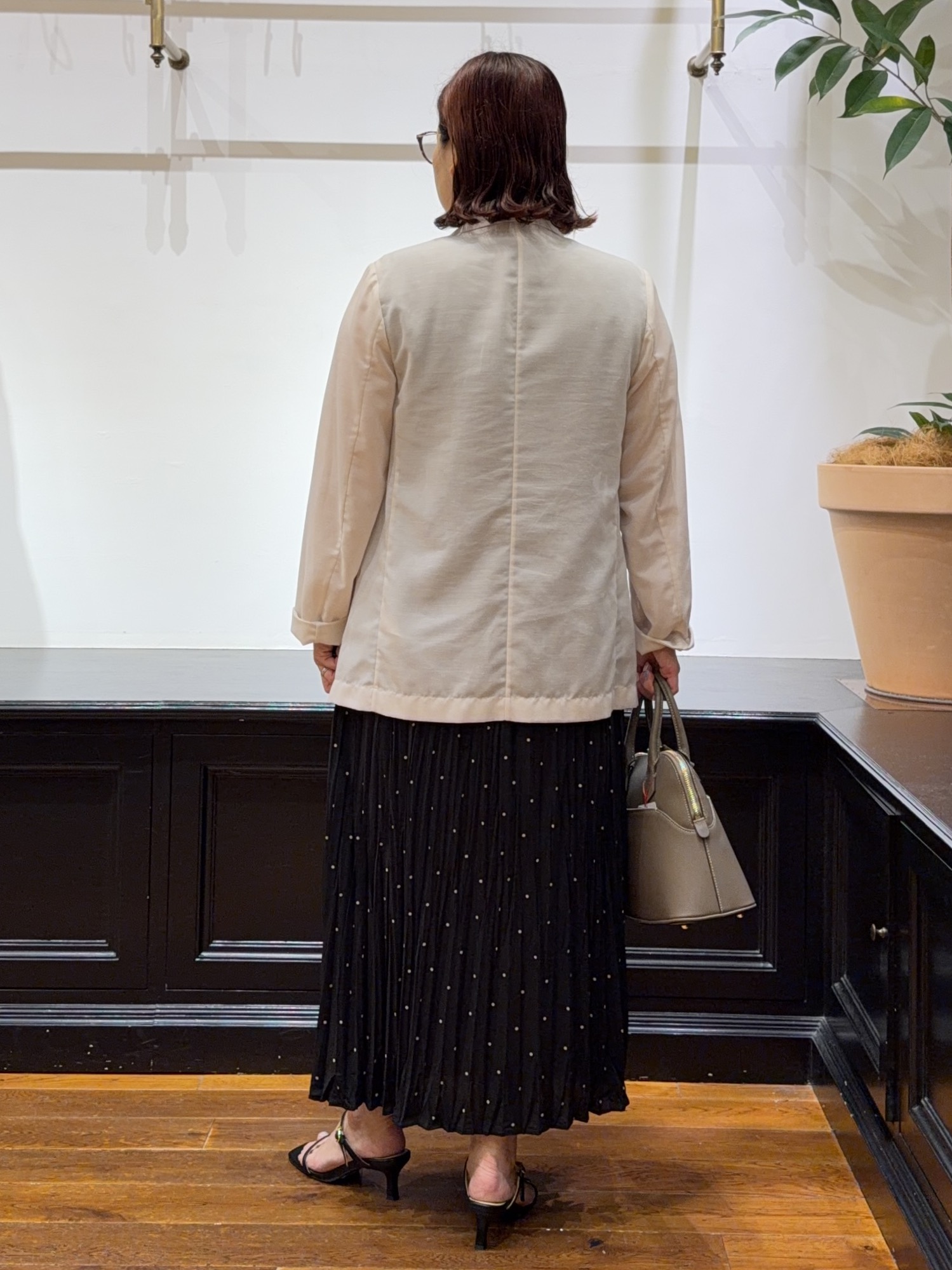 Asamiさんの「【接触冷感/防シワ機能/ウォッシャブル】クールタッチ リネンブレンドシアージャケット」を使ったコーディネート