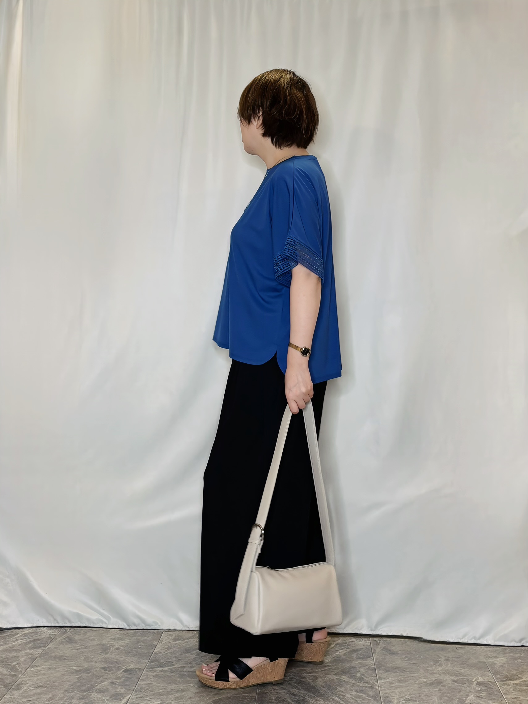 たみさんの「SHOO･LA･RUE｜【ひんやり/UV】お袖レースが上品 ゆったりとろみトップス」を使ったコーディネート
