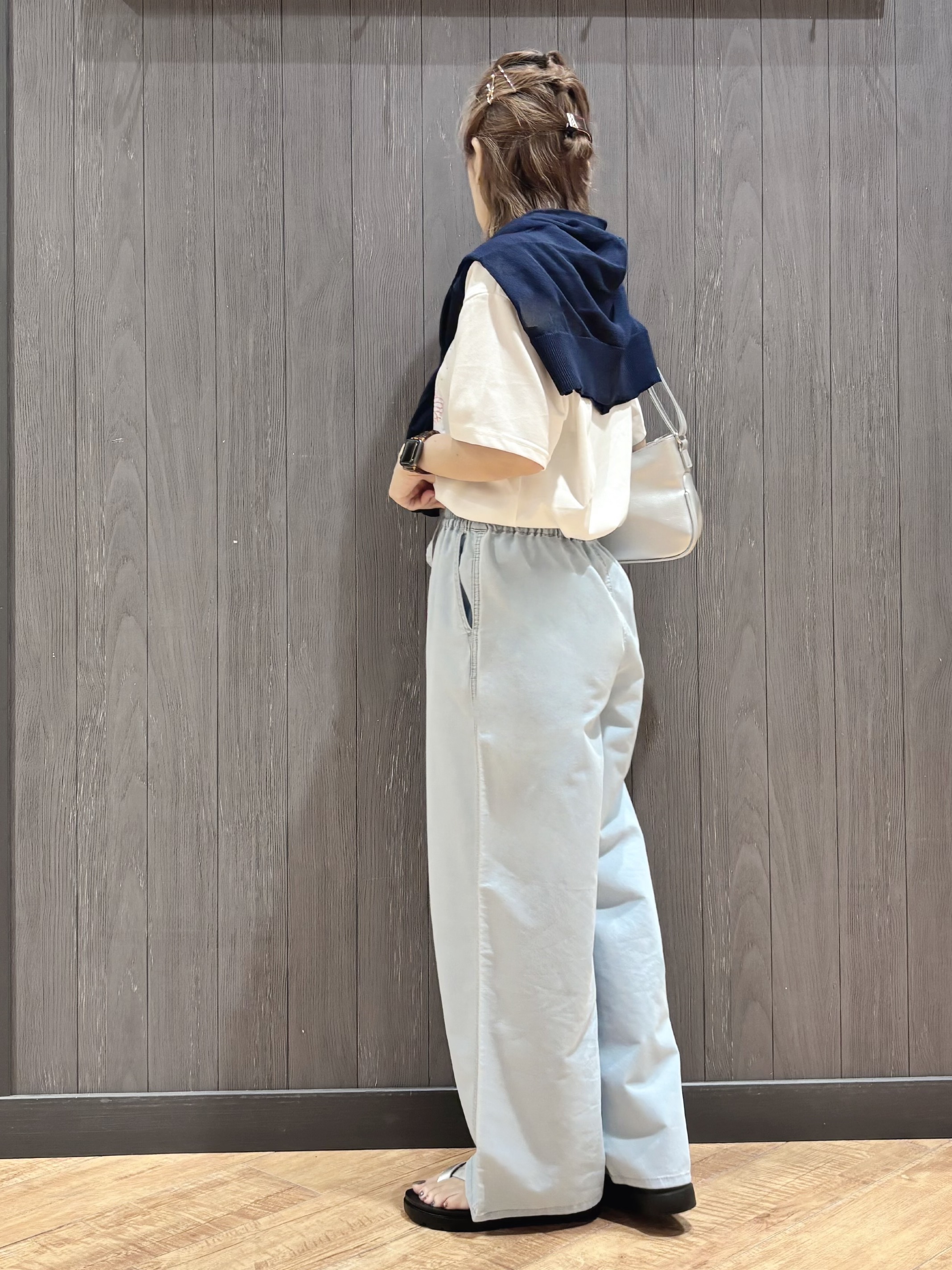 meiさんの「SHOO･LA･RUE｜【洗濯機可/S-LL】涼し気な透け感 日差し冷房対策に シアーボーダーカーディガン」を使ったコーディネート