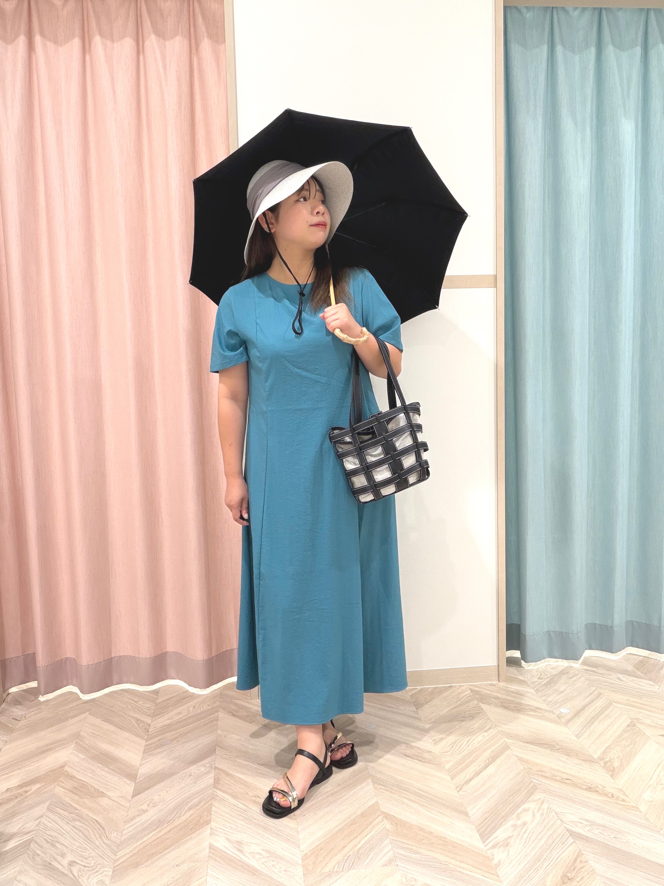 まちゃんなちゃんさんの「SHOO･LA･RUE｜【S-LL/洗濯機可/セットアップ可】軽凛(かろりん) ひんやり切替ワンピース」を使ったコーディネート