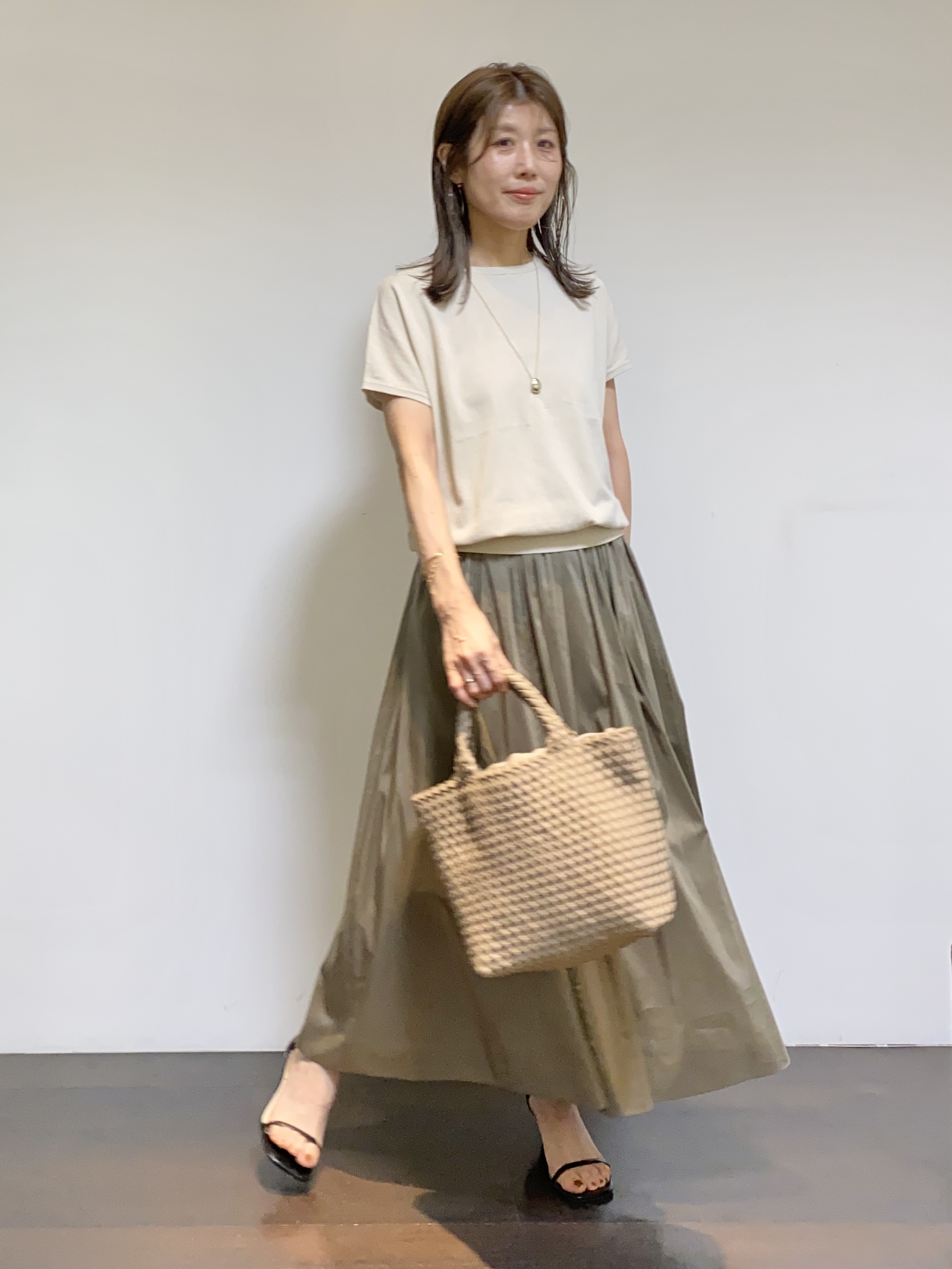 tomoさんの「UNTITLED｜【9色展開/アンサンブル可】コットンクルーネックカーディガン」を使ったコーディネート