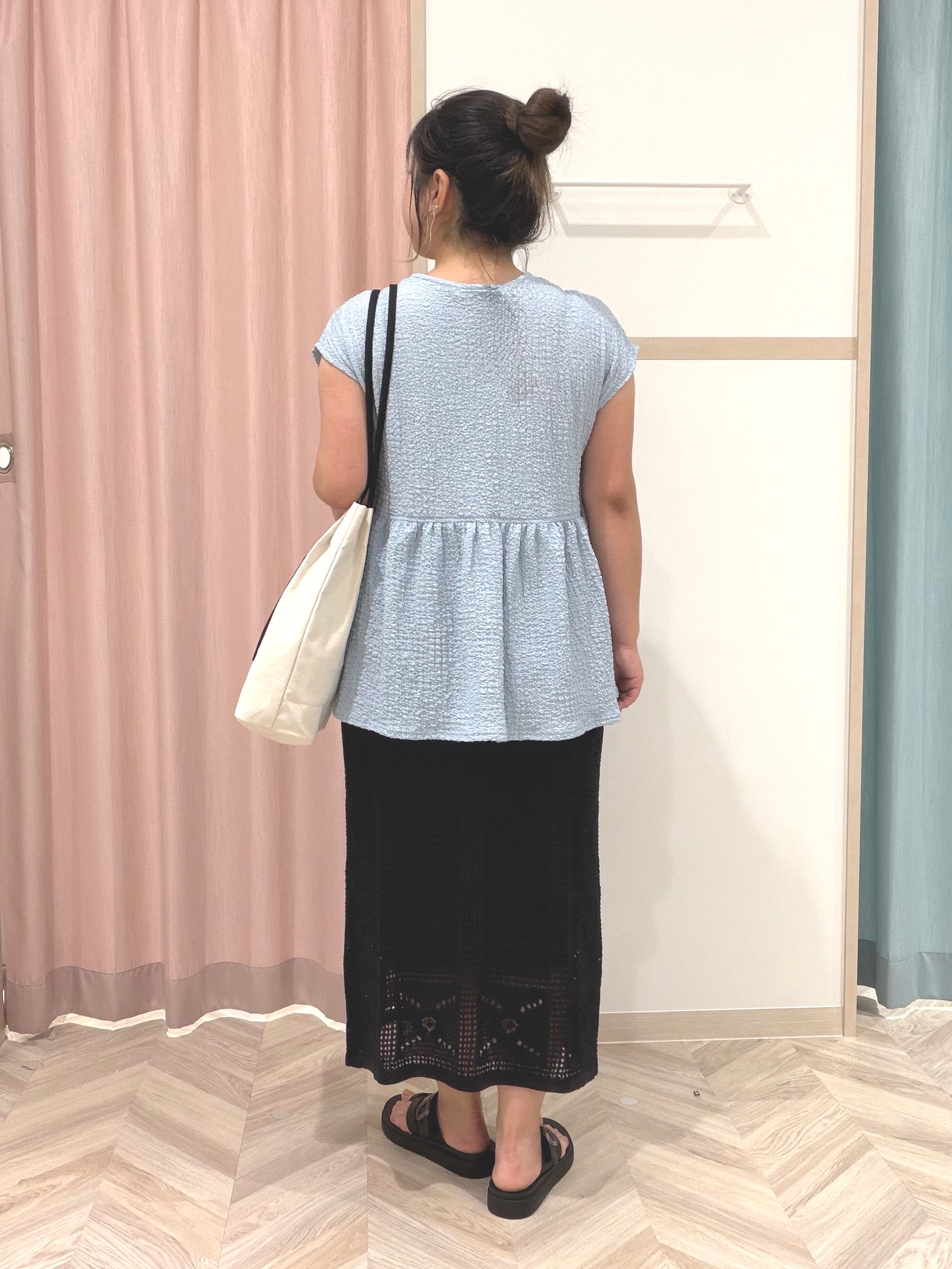 まちゃんなちゃんさんの「SHOO･LA･RUE｜ポコポコ素材 ペプラムプルオーバーアソート」を使ったコーディネート