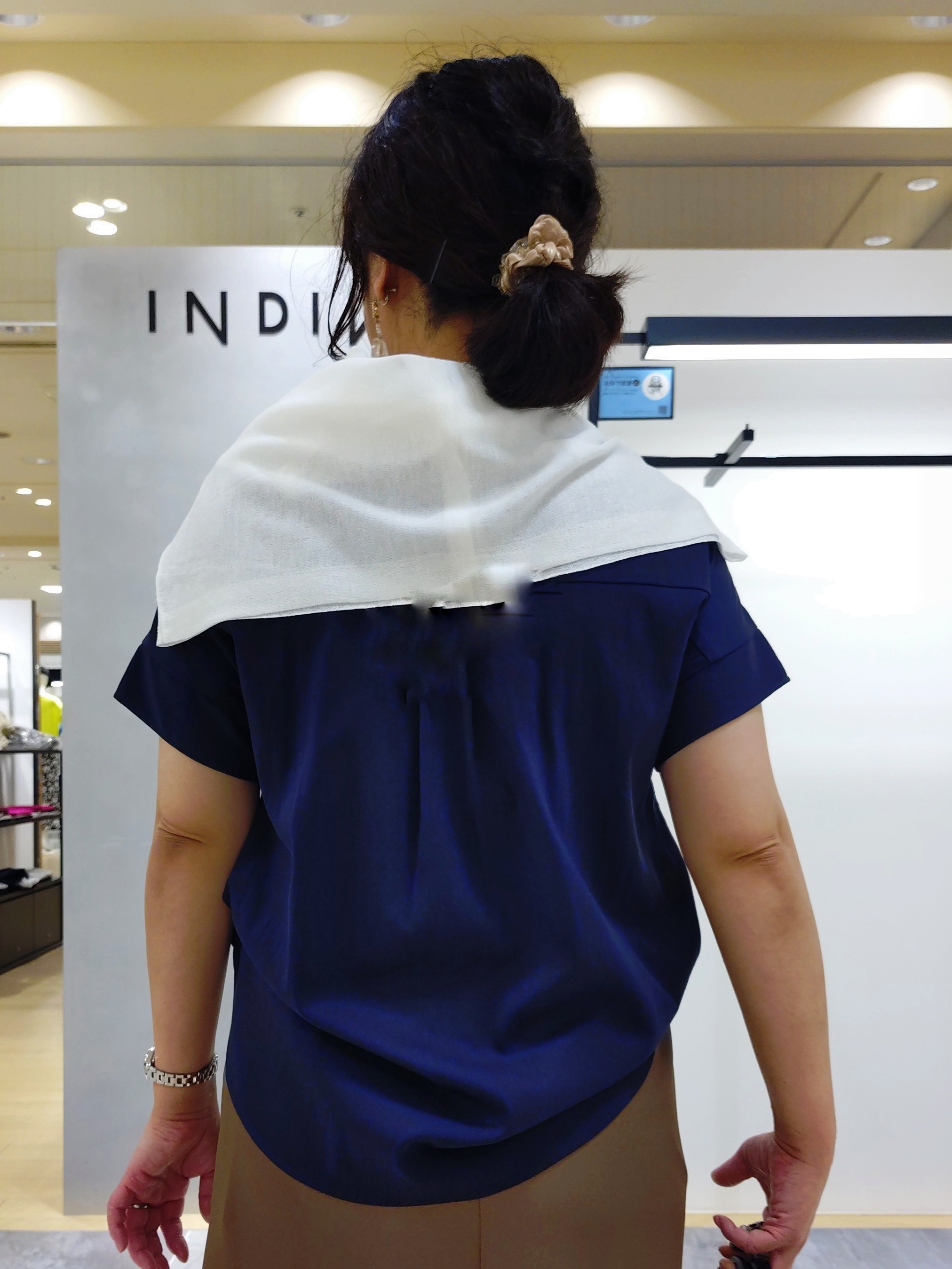 TOMOMIさんの「INDIVI｜【着る日傘】Iラインドロストスカート」を使ったコーディネート