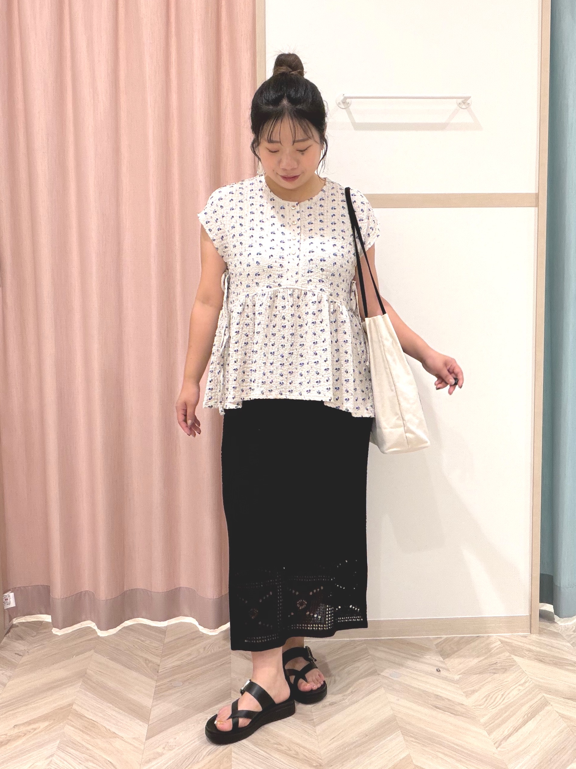 まちゃんなちゃんさんの「SHOO･LA･RUE｜ポコポコ素材 ペプラムプルオーバーアソート」を使ったコーディネート