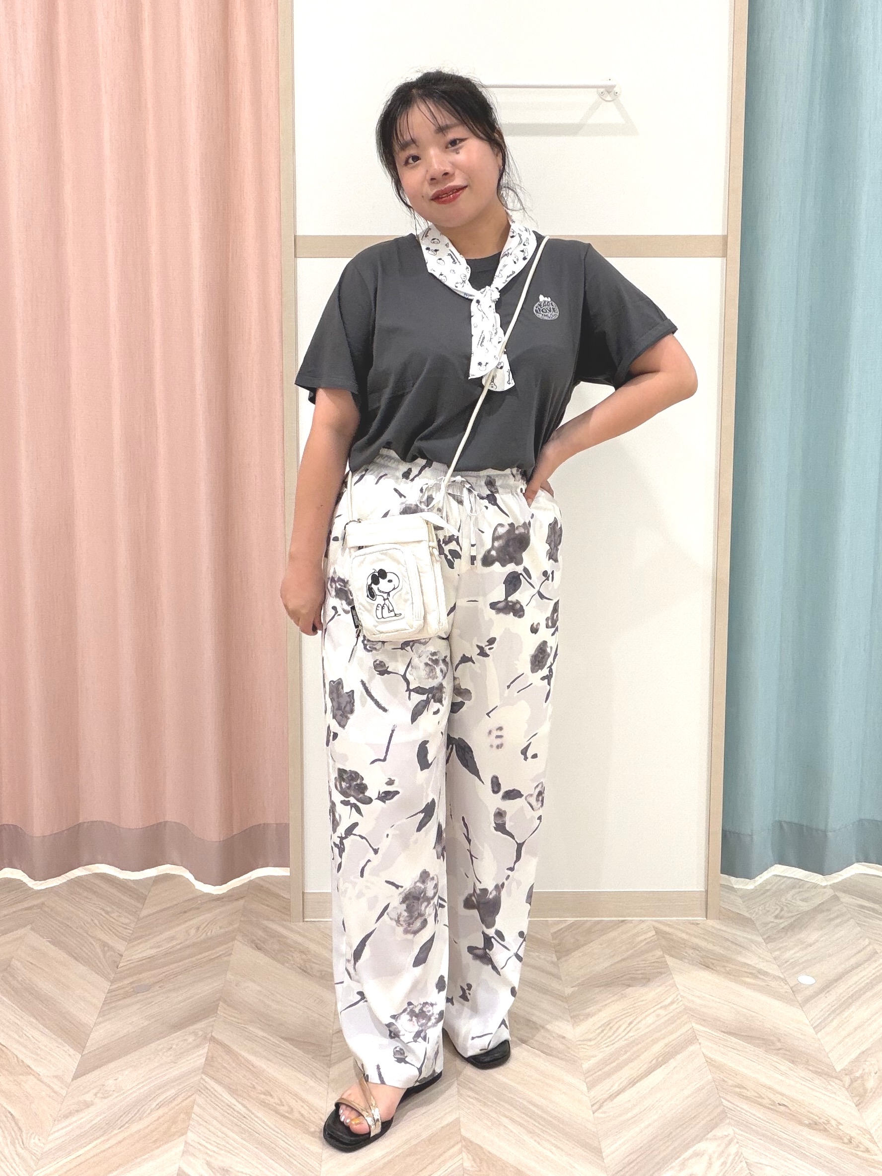 まちゃんなちゃんさんの「SHOO･LA･RUE｜【PEANUTS】ひんやりプリントTシャツ」を使ったコーディネート