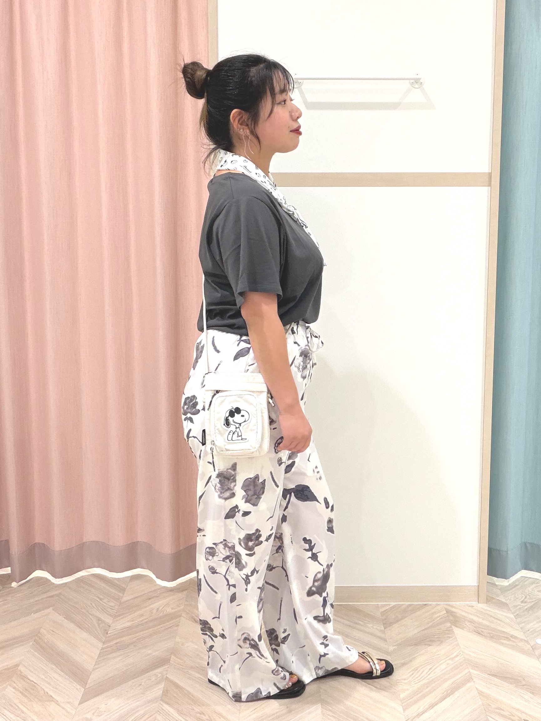 まちゃんなちゃんさんの「SHOO･LA･RUE｜【PEANUTS】ひんやりプリントTシャツ」を使ったコーディネート
