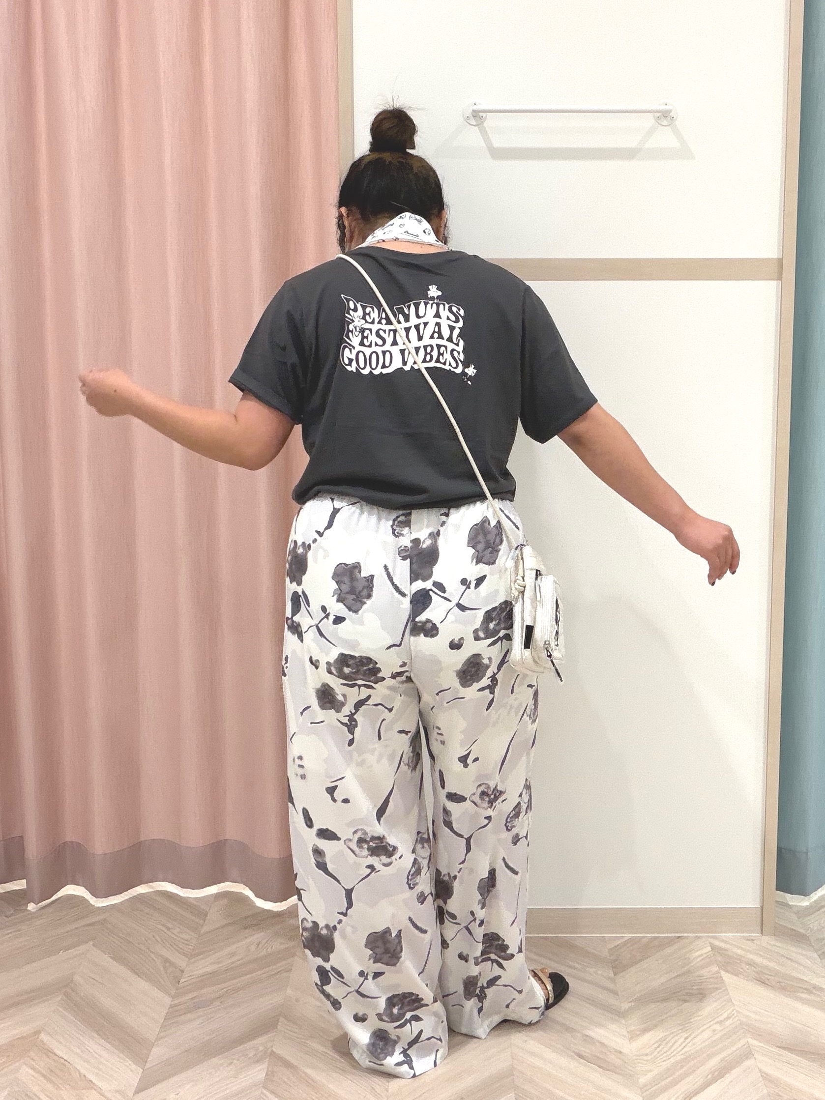 まちゃんなちゃんさんの「SHOO･LA･RUE｜【PEANUTS】ひんやりプリントTシャツ」を使ったコーディネート