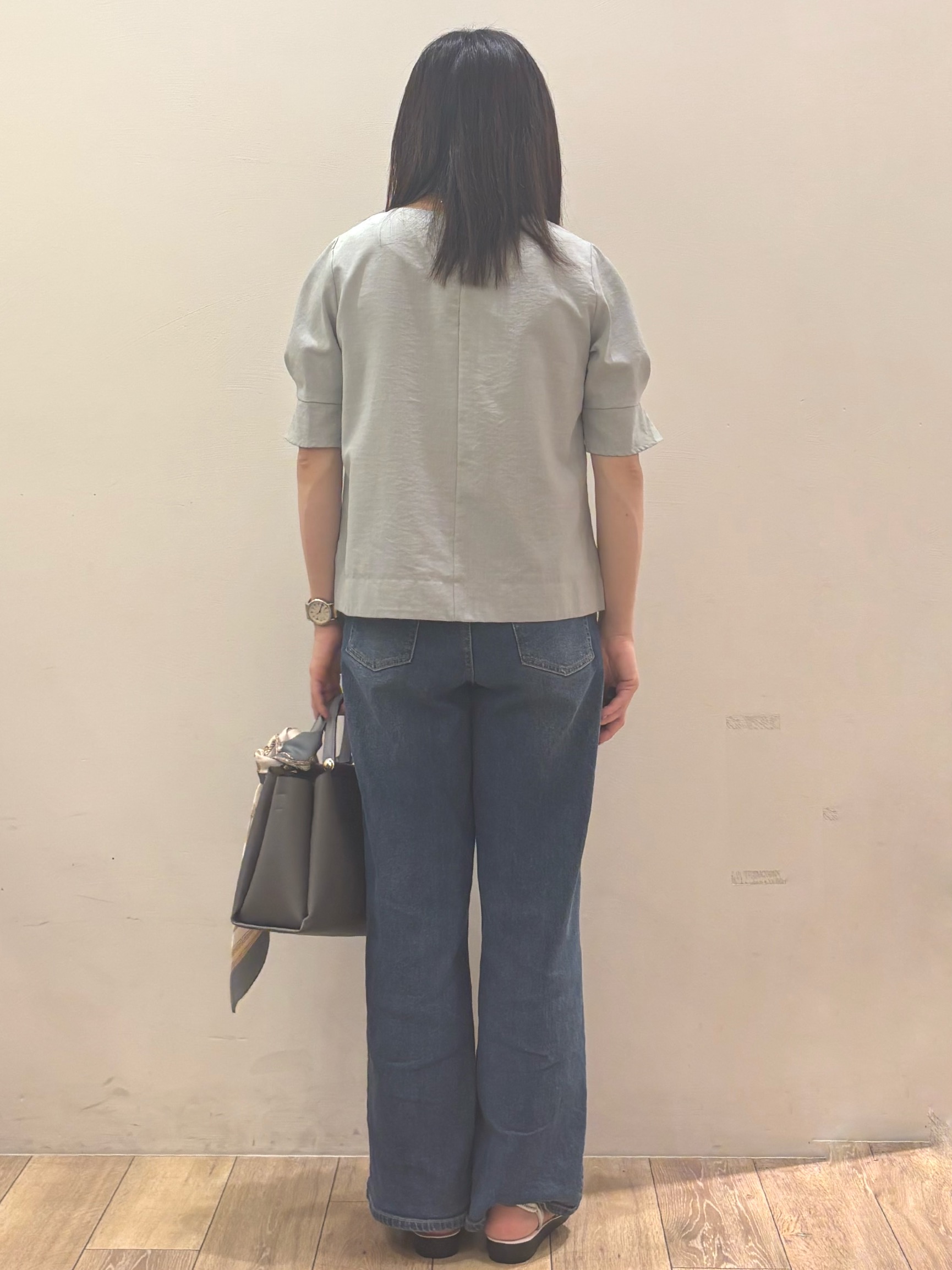 りょうさんの「OPAQUE.CLIP｜【接触冷感】タックパフスリーブブラウス《吸水速乾／防シワ／洗濯機OK／XS～3L／6col》」を使ったコーディネート
