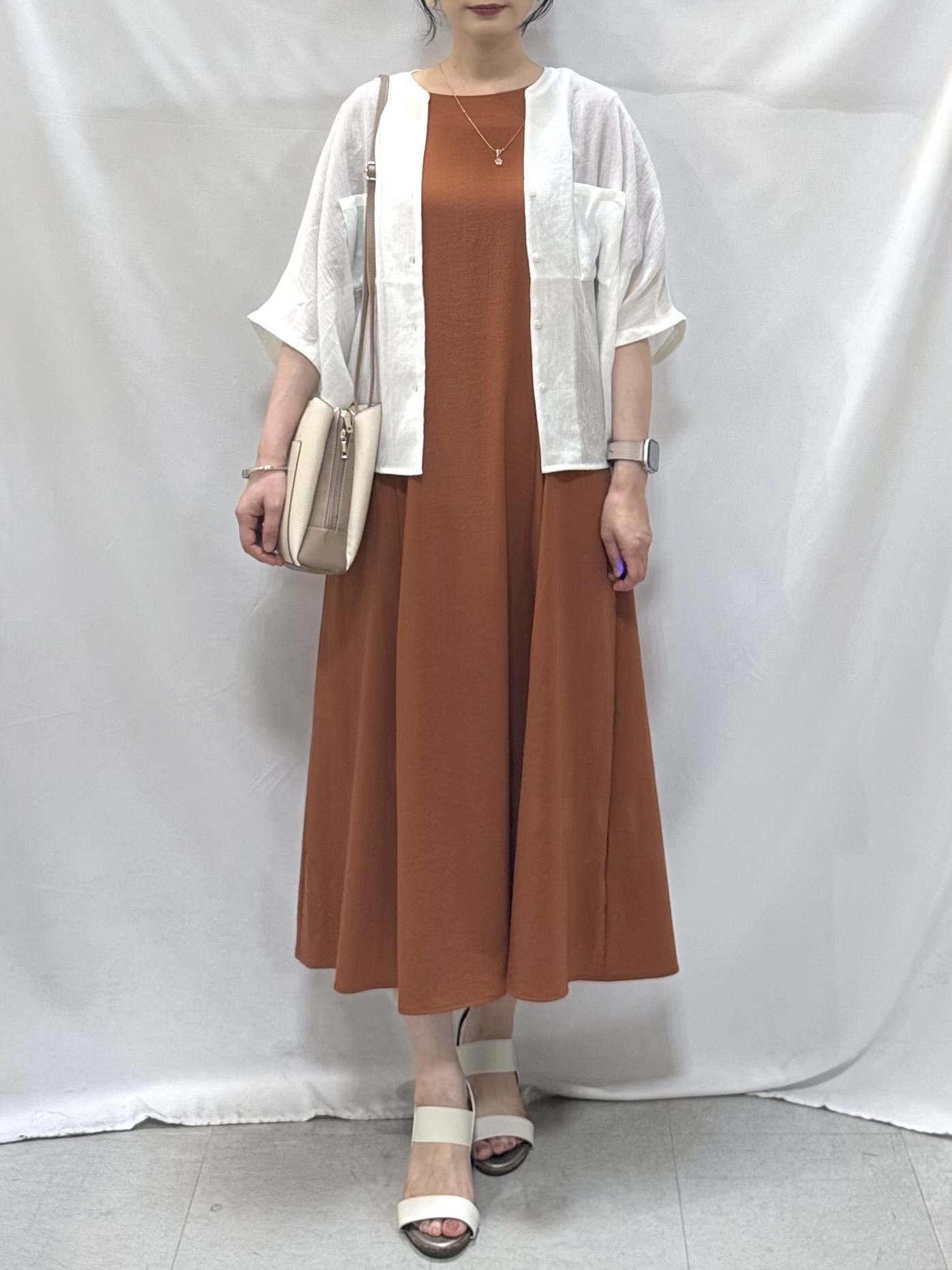 𝐇𝐢𝐫𝐨𝐦𝐢さんの「SHOO･LA･RUE｜シアーワッシャーポケドルマン」を使ったコーディネート