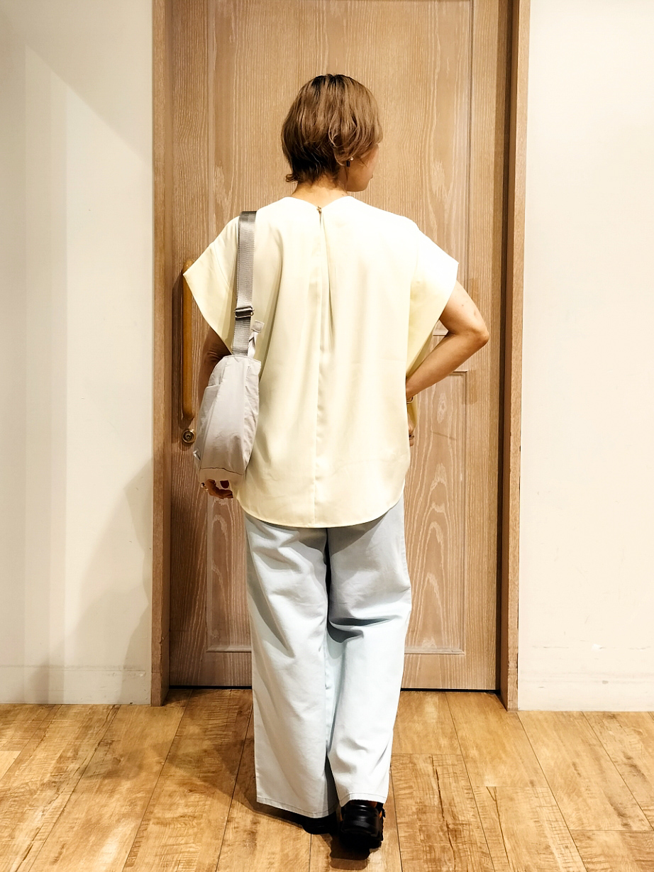 YUKIさんの「SHOO･LA･RUE｜【ひんやり/体型カバー】冷房、UV対策で持ってて安心 さらさら五分袖ボレロカーディガン」を使ったコーディネート