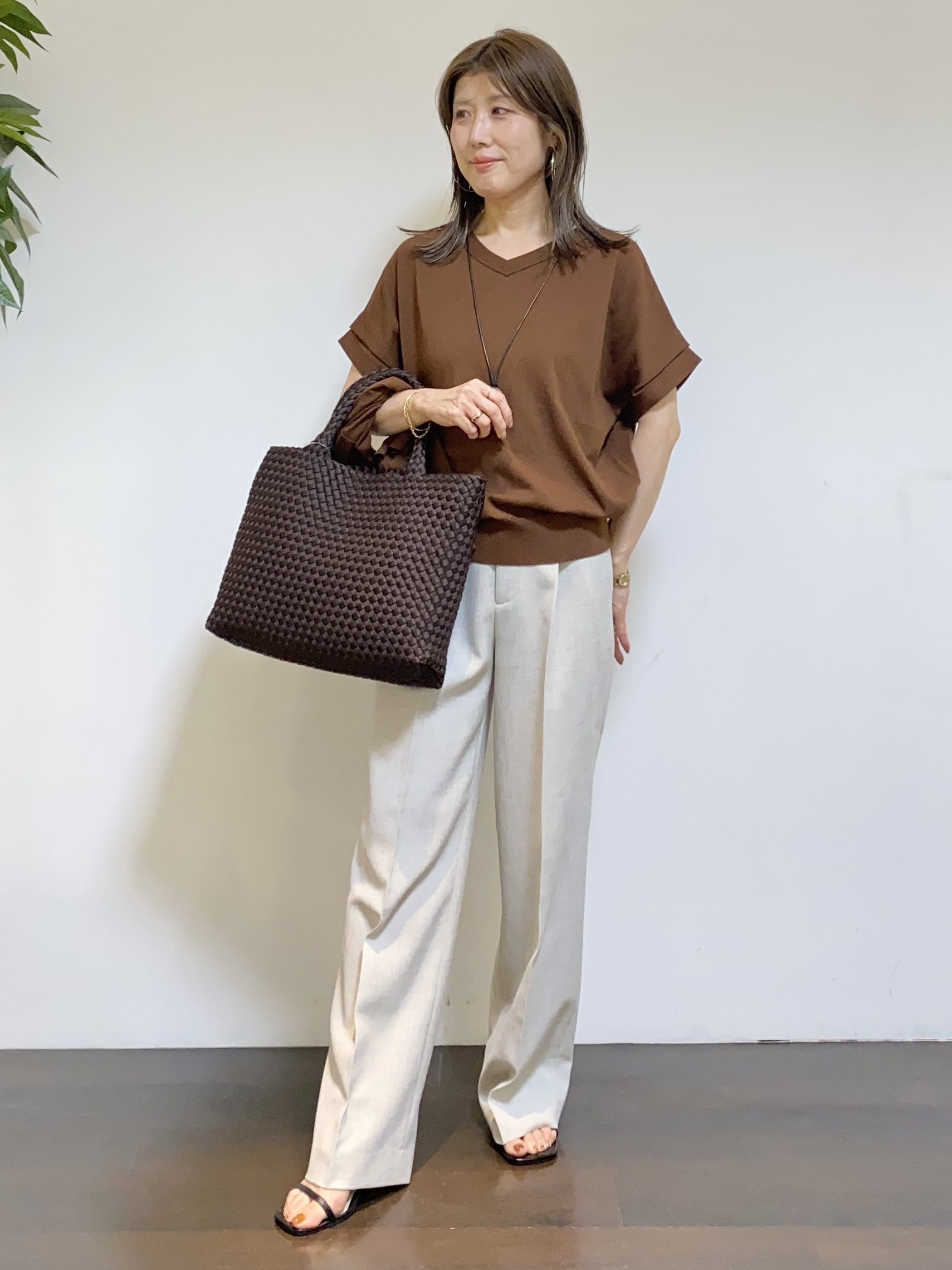 tomoさんの「UNTITLED｜【さらりと快適/セットアップ可/UV/接触冷感】スラブカラーレスジャケット」を使ったコーディネート