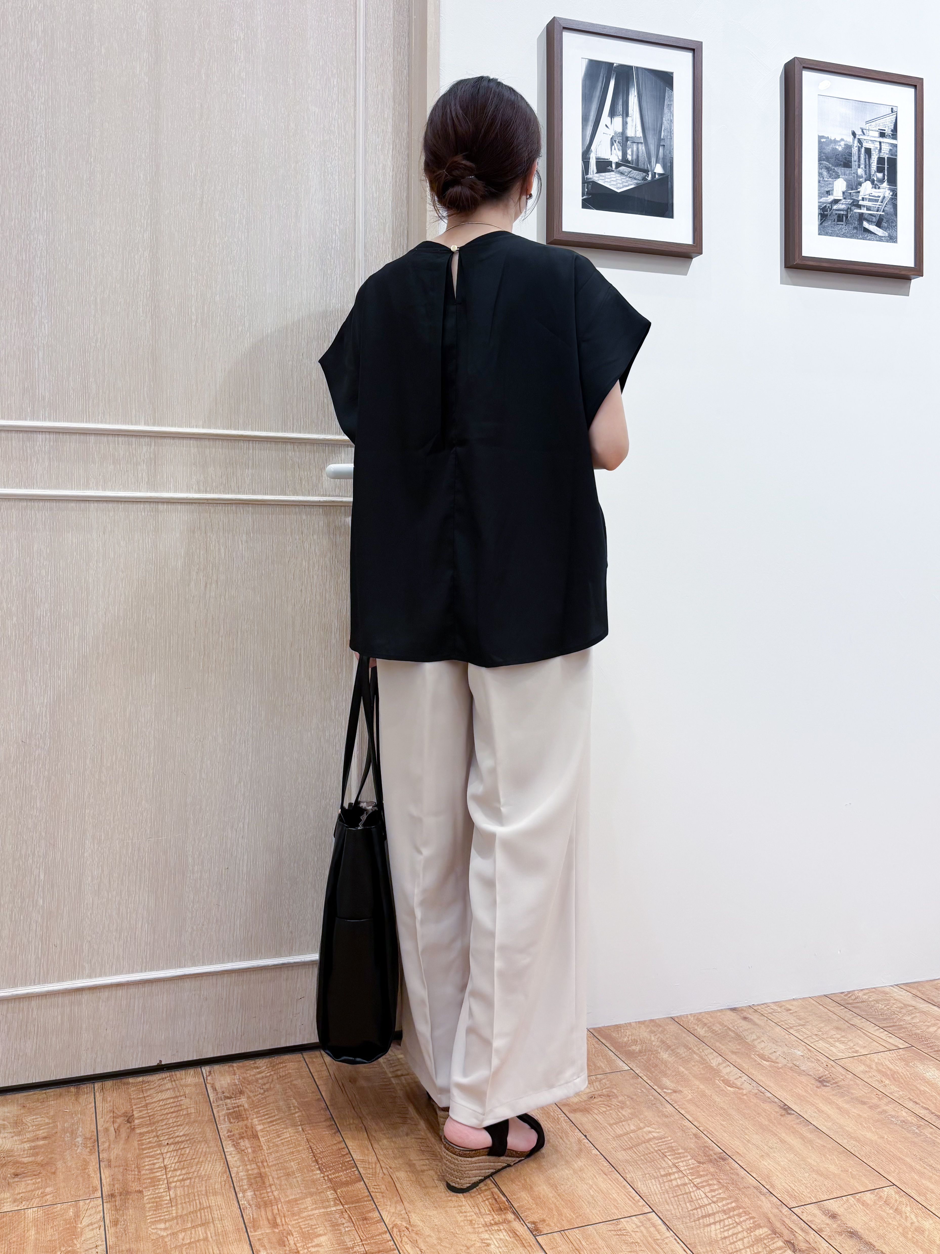 なみさんの「SHOO･LA･RUE｜【洗濯機可/体型カバー】インせずこなれる ふんわり裾バルーントップス」を使ったコーディネート