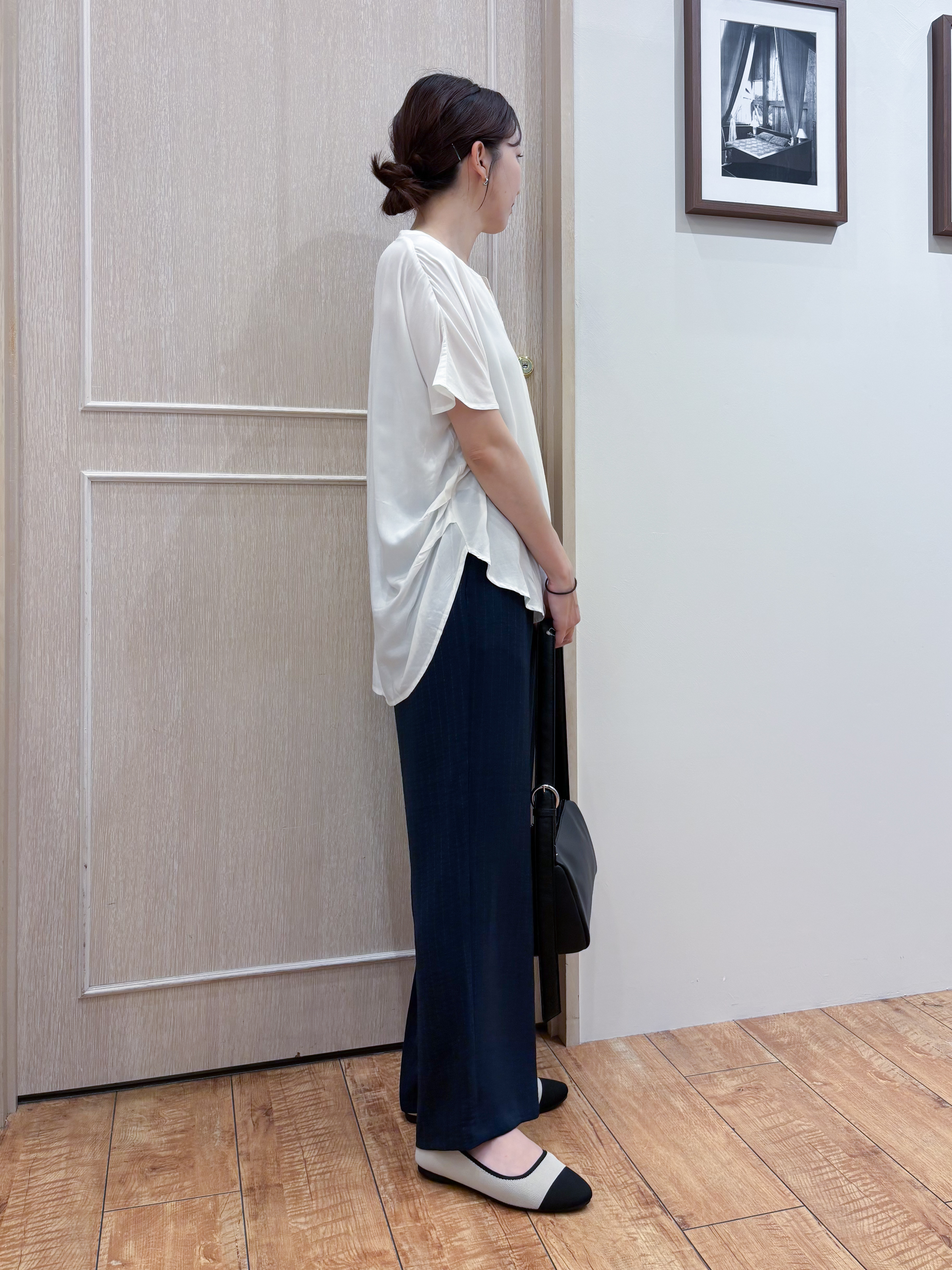 なみさんの「SHOO･LA･RUE｜【洗濯機可/体型カバー】とろみタックスキッパーブラウス」を使ったコーディネート