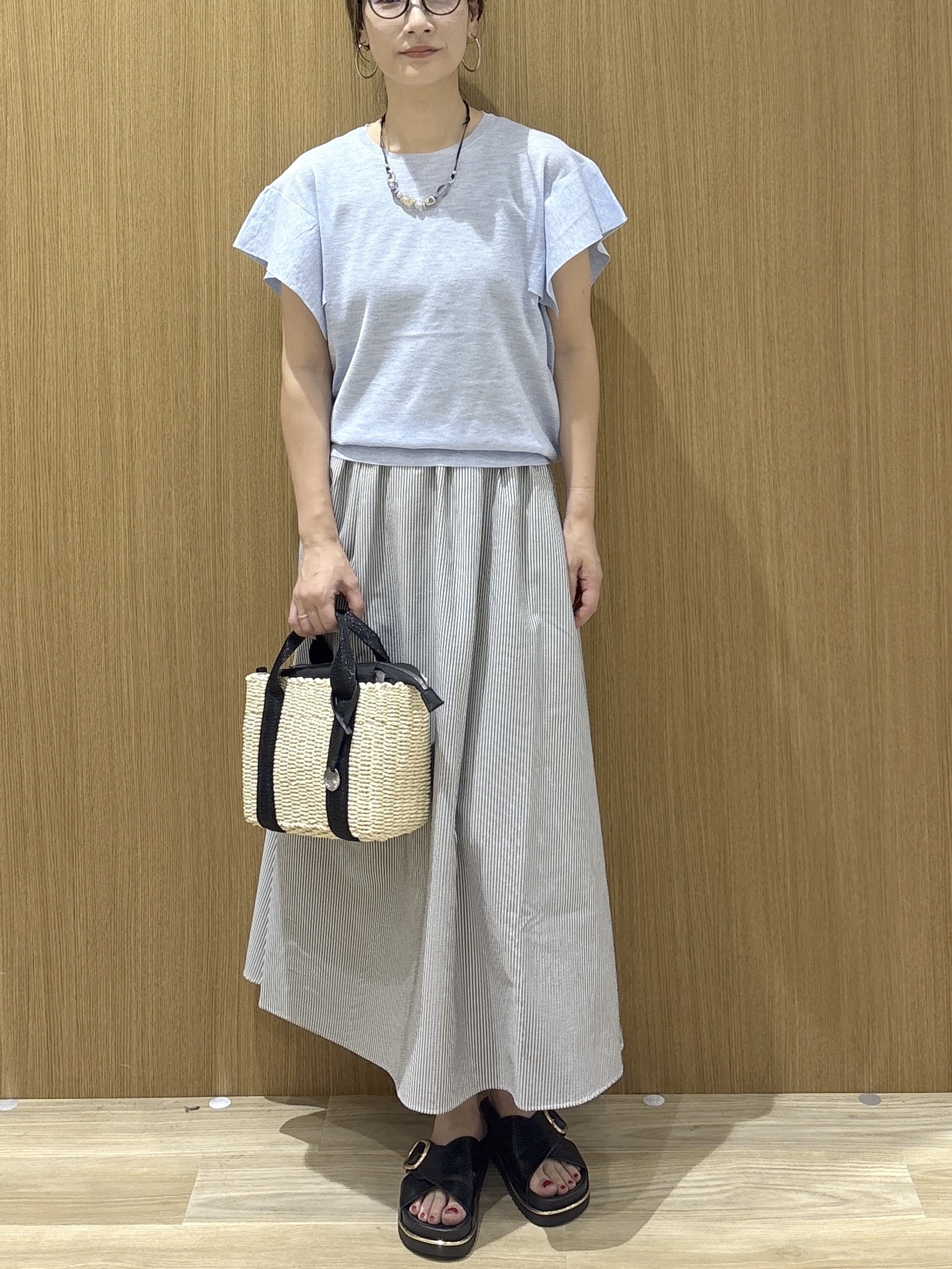 たけねぇさんの「OPAQUE.CLIP｜『STORY Web7月掲載』ドライタッチラメニット《UV／洗える／6col》」を使ったコーディネート