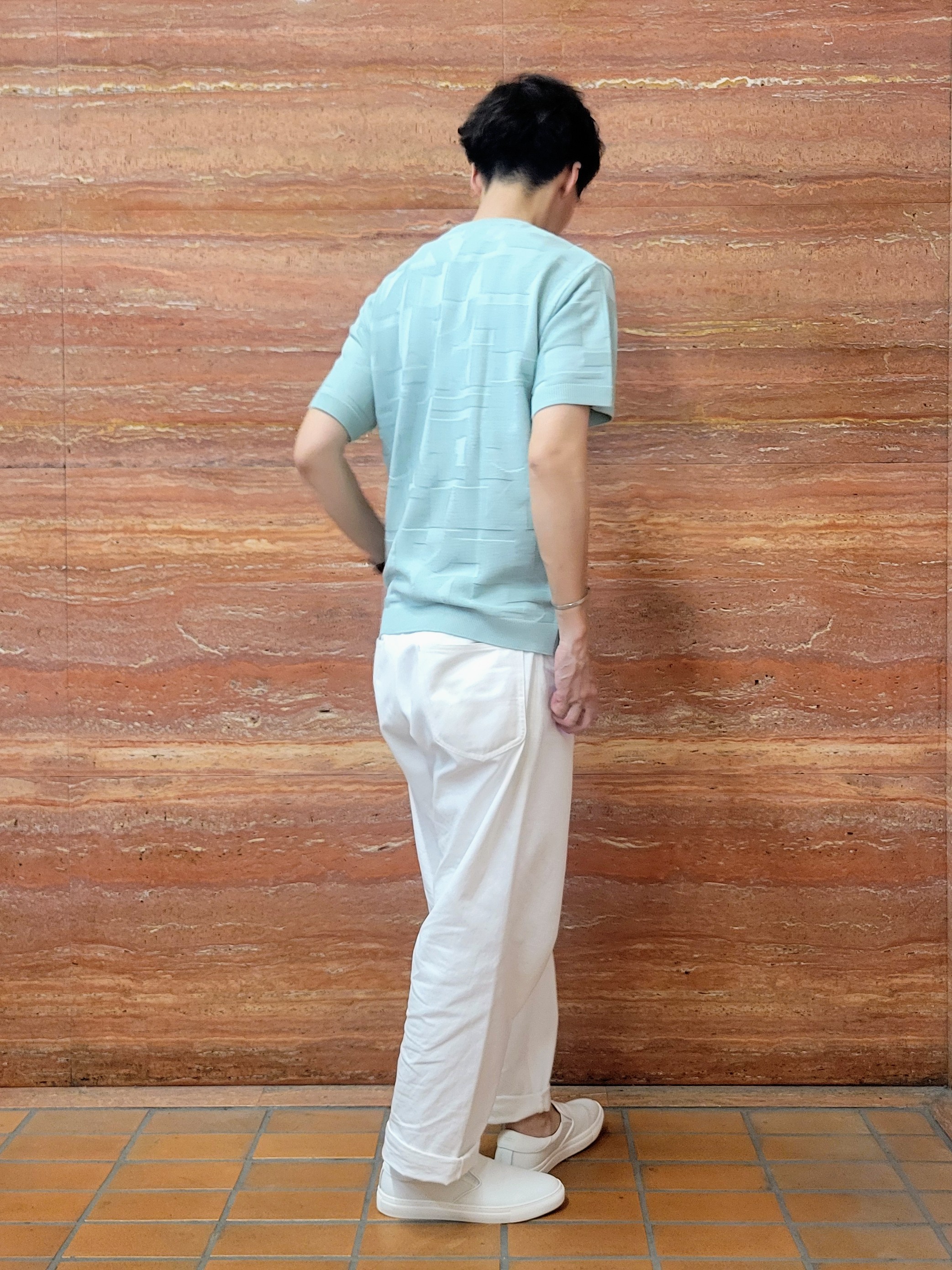 piroyaさんの「TAKEO KIKUCHI｜【徳島ニット】ニットＴシャツ」を使ったコーディネート