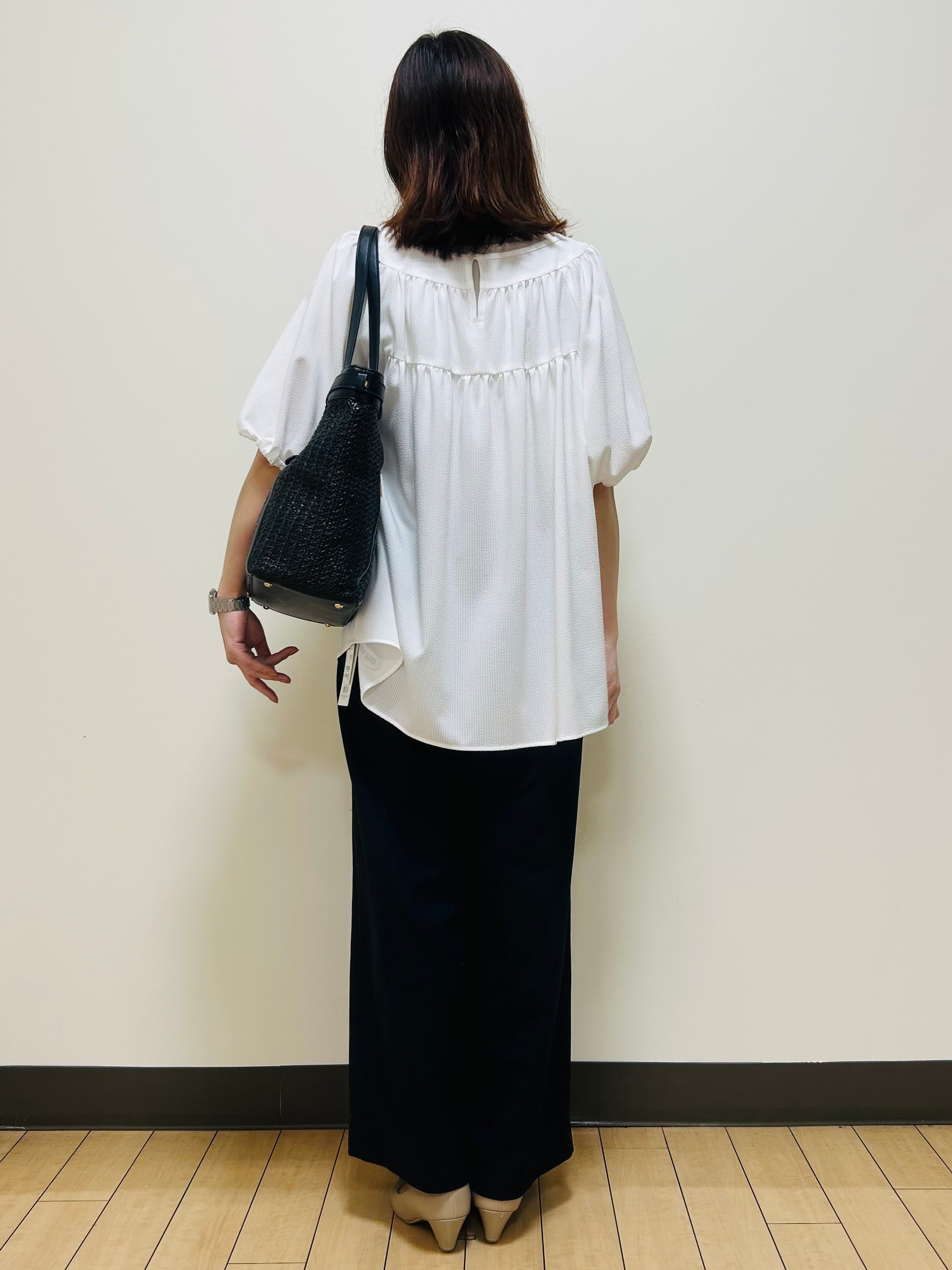 miiiさんの「Reflect｜ギャザーデザインブラウス」を使ったコーディネート