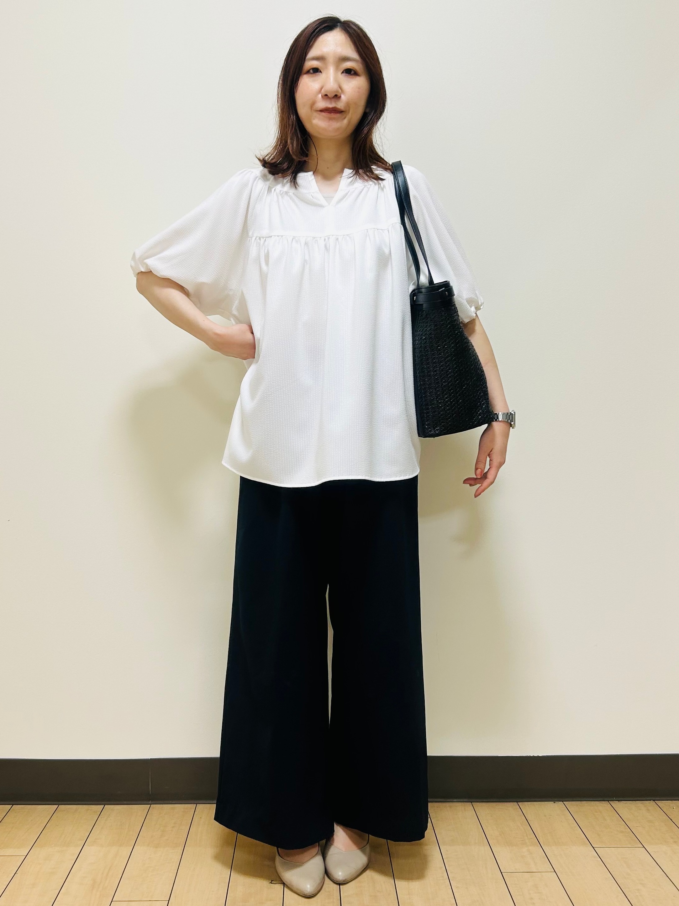 miiiさんの「Reflect｜ギャザーデザインブラウス」を使ったコーディネート